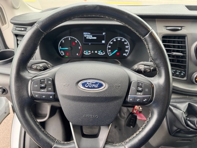 FORD Transit Van 350 L2 Ambiente 2.0 TDCi 170 **4WD** Markise, Klima in Fahrerkabine und Laderaum, Ahk 2800kg,-image-11
