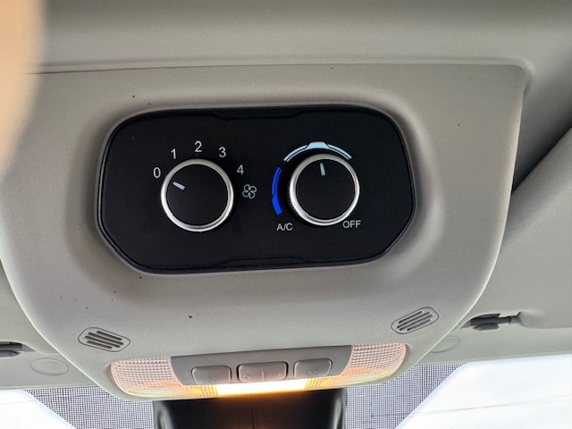 FORD Transit Van 350 L2 Ambiente 2.0 TDCi 170 **4WD** Markise, Klima in Fahrerkabine und Laderaum, Ahk 2800kg,-image-13