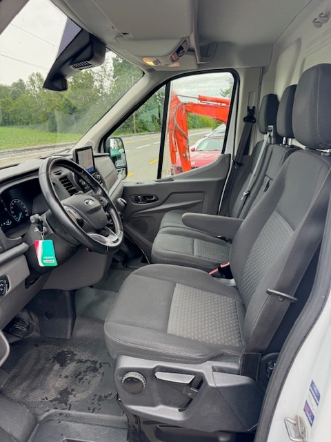 FORD Transit Van 350 L2 Ambiente 2.0 TDCi 170 **4WD** Markise, Klima in Fahrerkabine und Laderaum, Ahk 2800kg,-image-8