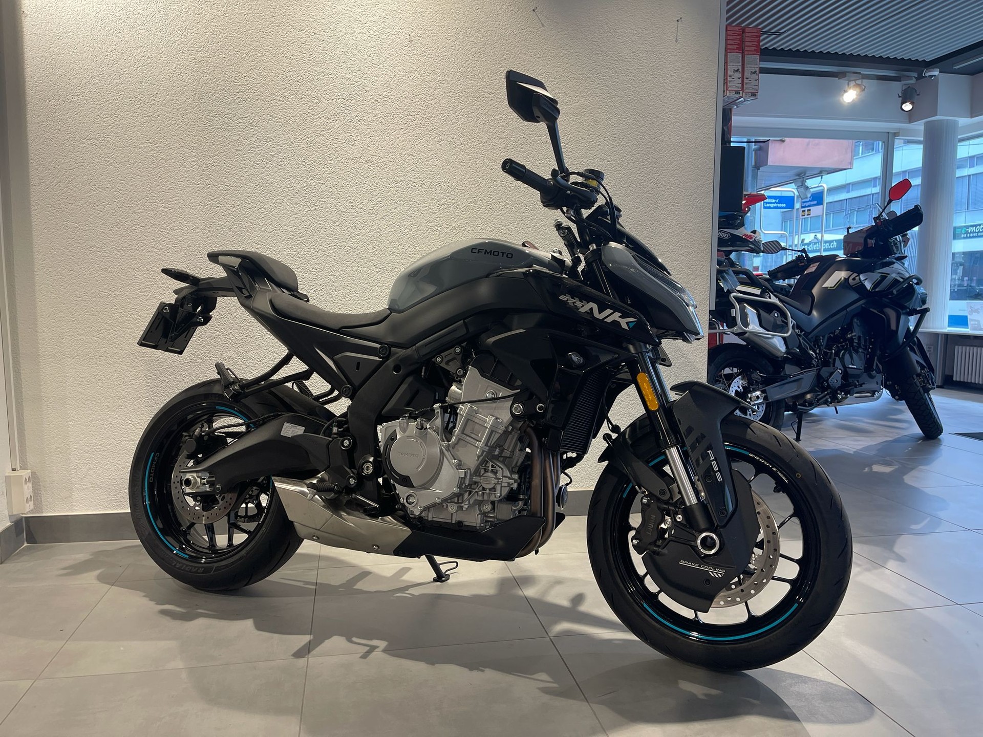 CF MOTO 675 NK | Vorführfahrzeug | 35 kW | Naked Bike | Garantie