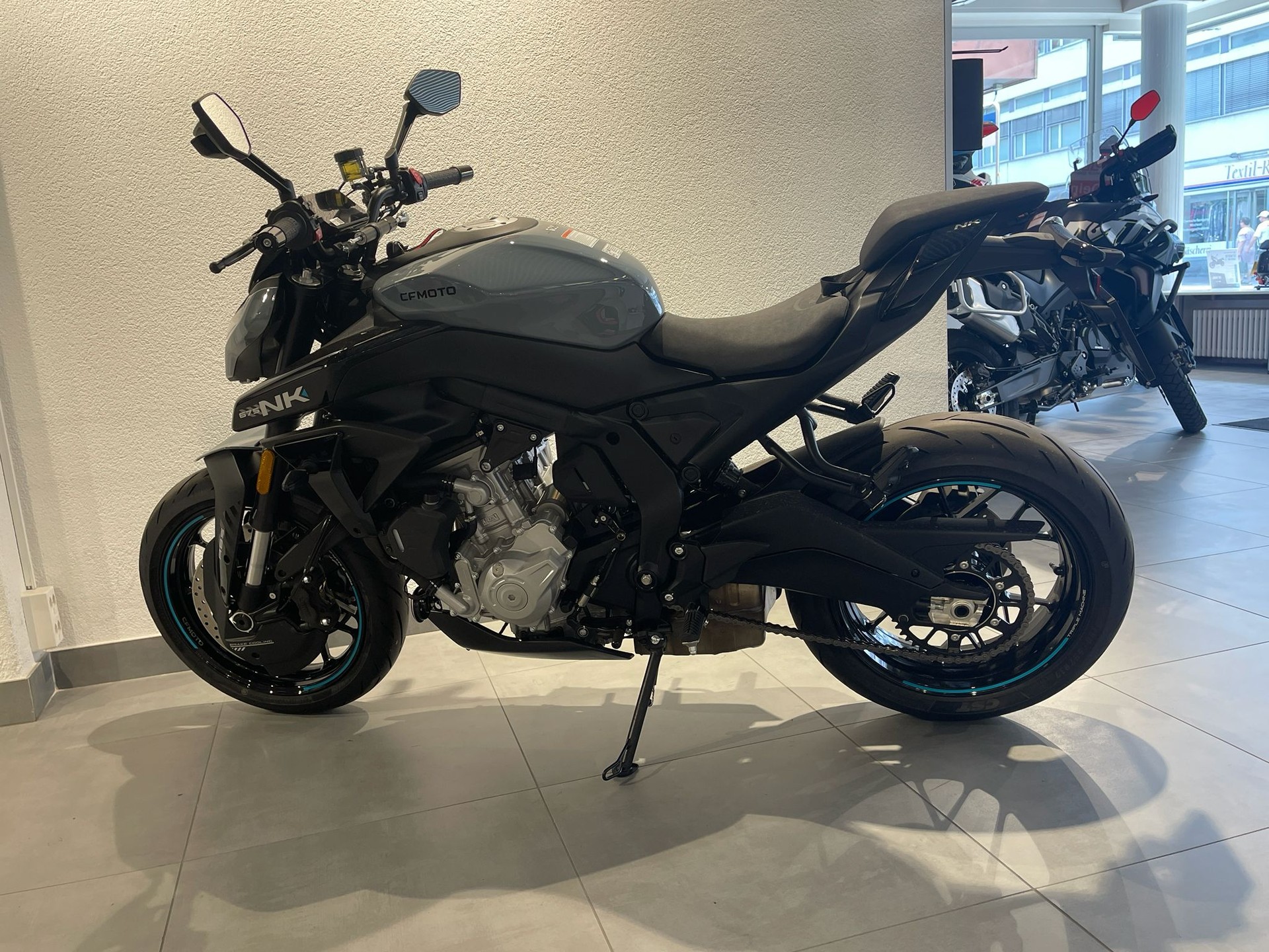 CF MOTO 675 NK | Vorführfahrzeug | 35 kW | Naked Bike | Garantie-image-10