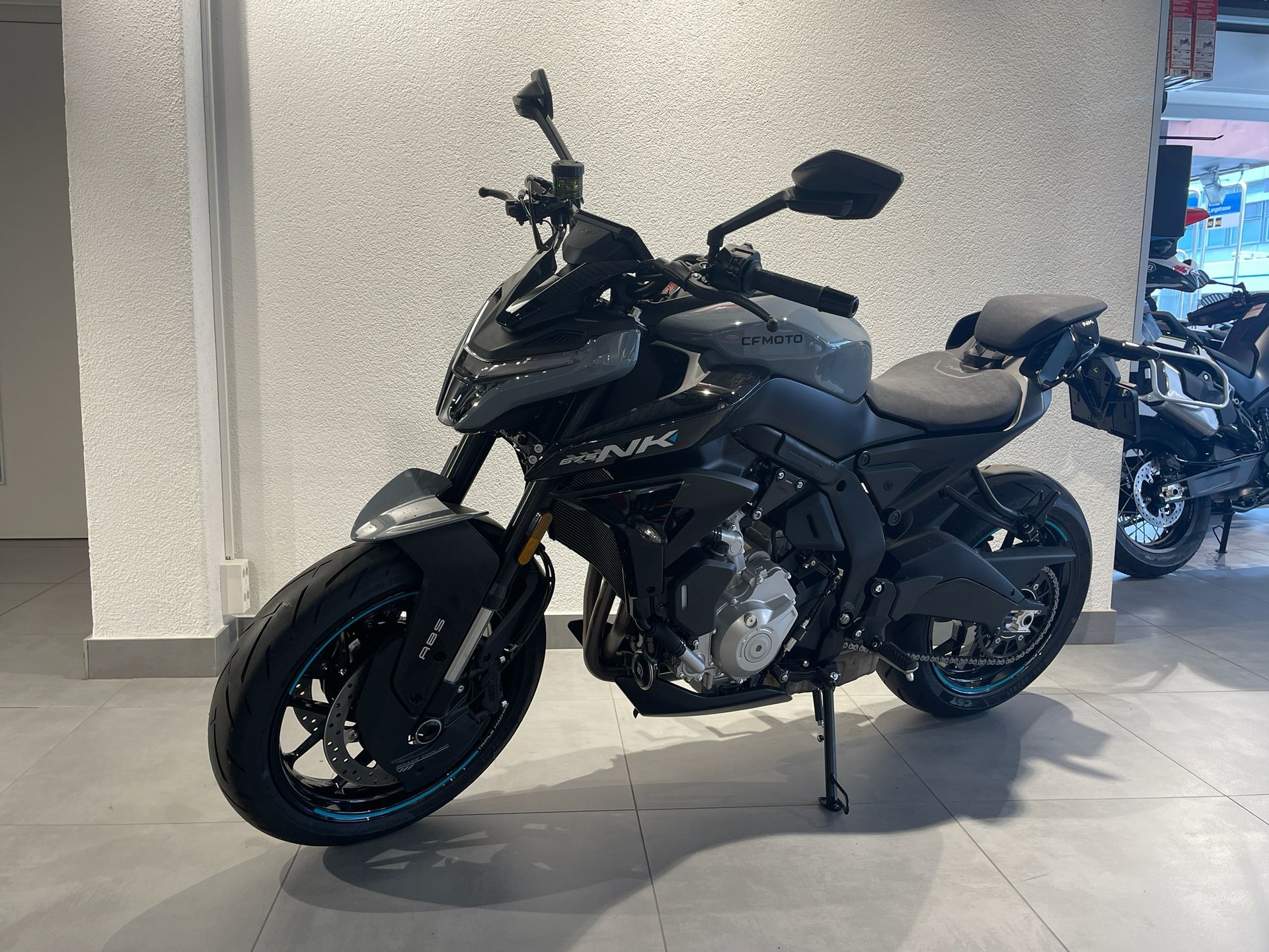 CF MOTO 675 NK | Vorführfahrzeug | 35 kW | Naked Bike | Garantie-image-7
