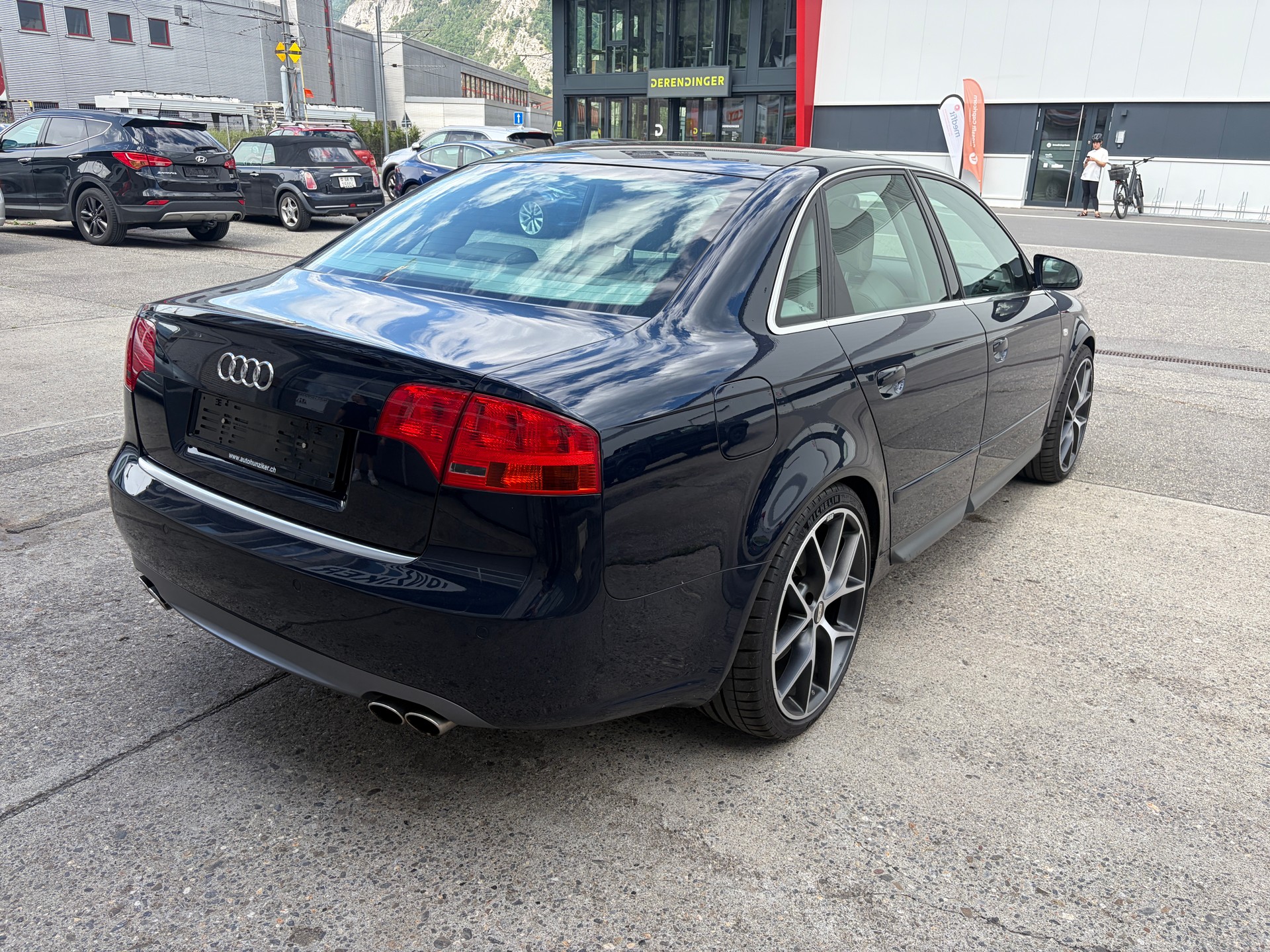 AUDI S4 Limousine 4.2 V8 quattro-image-6