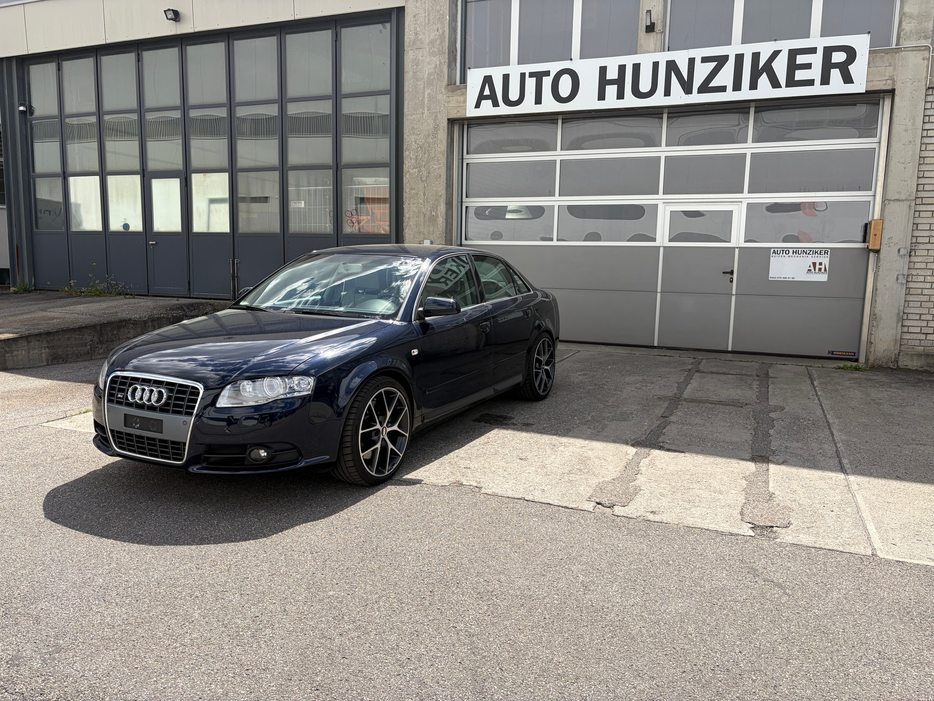 AUDI S4 Limousine 4.2 V8 quattro