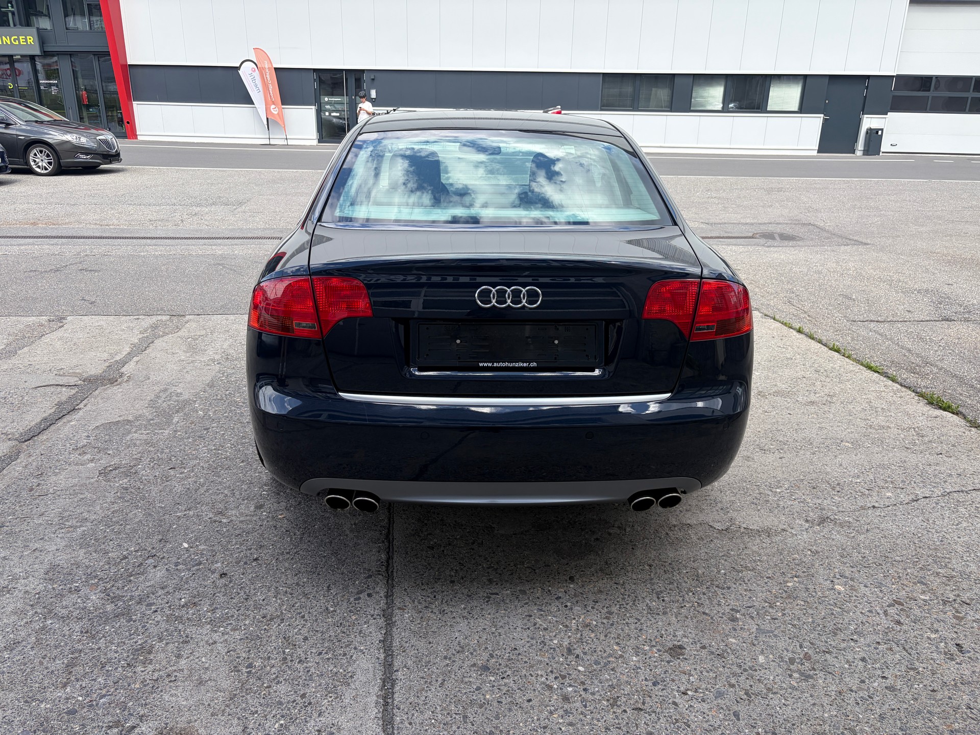 AUDI S4 Limousine 4.2 V8 quattro-image-7