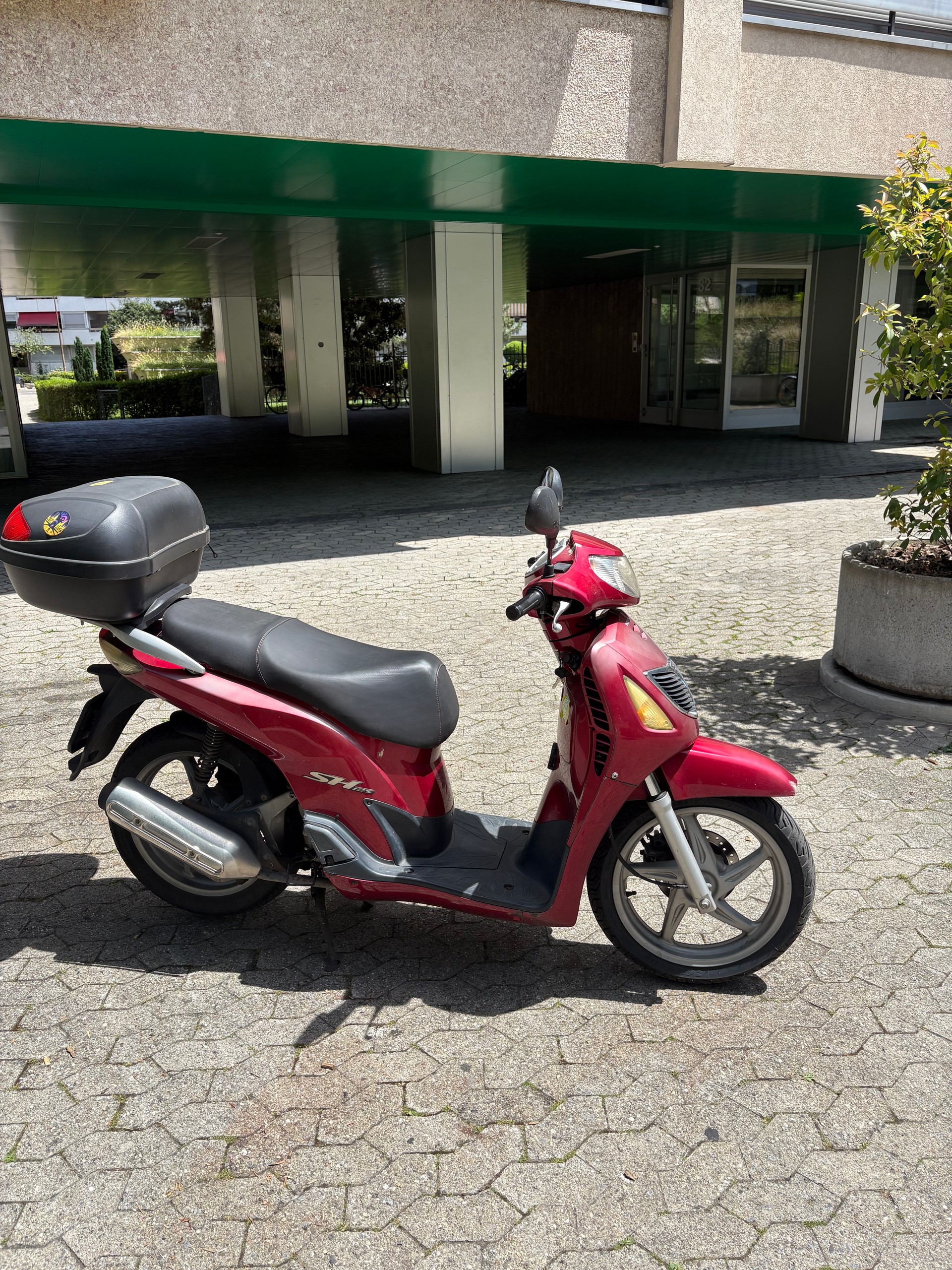 HONDA SH 125-image-1