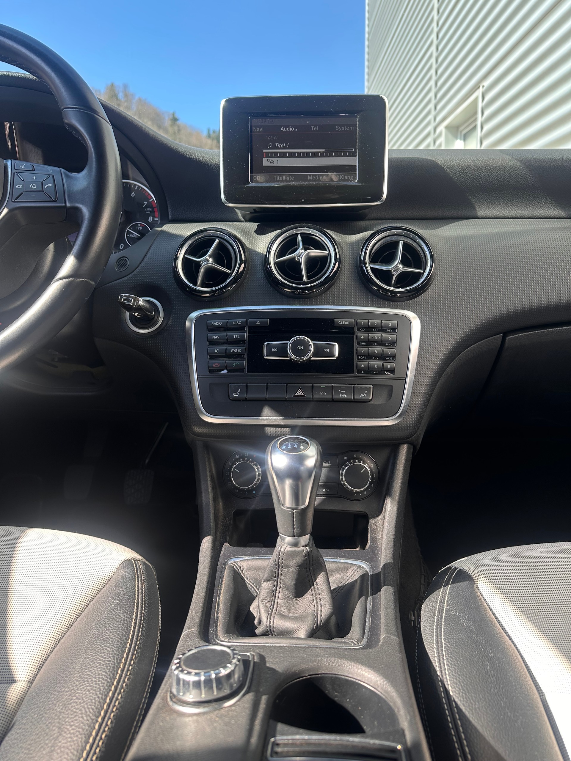MERCEDES-BENZ A 180 AMG Line, Navigation, Parksensoren, Bluetooth,, Frisch ab MFK-image-11
