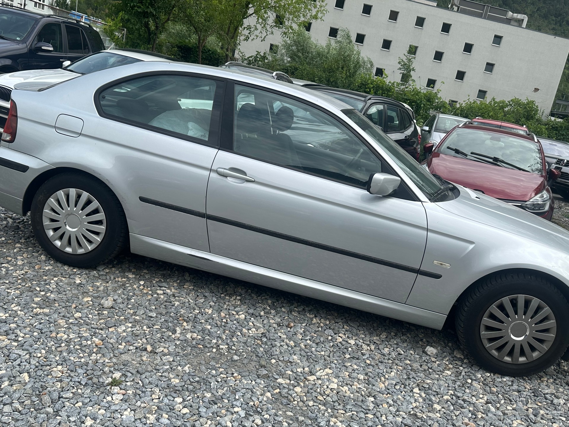 BMW 318 ti Compact-image-12