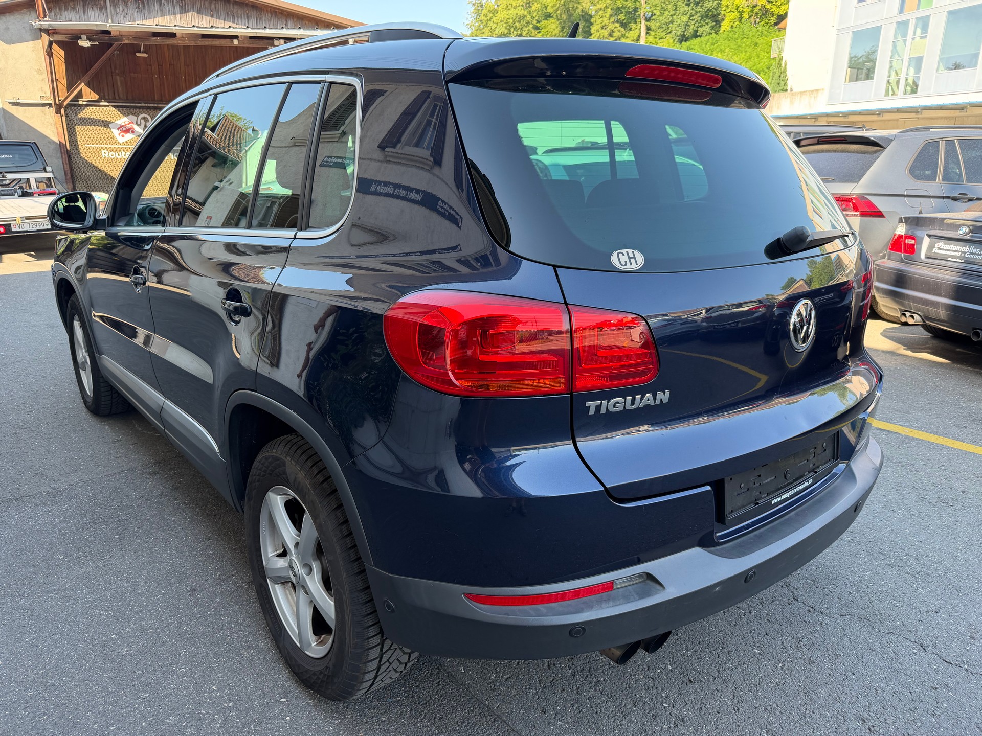 VW Tiguan 2.0 TSI Track&Style 4Motion-showroom-element-1
