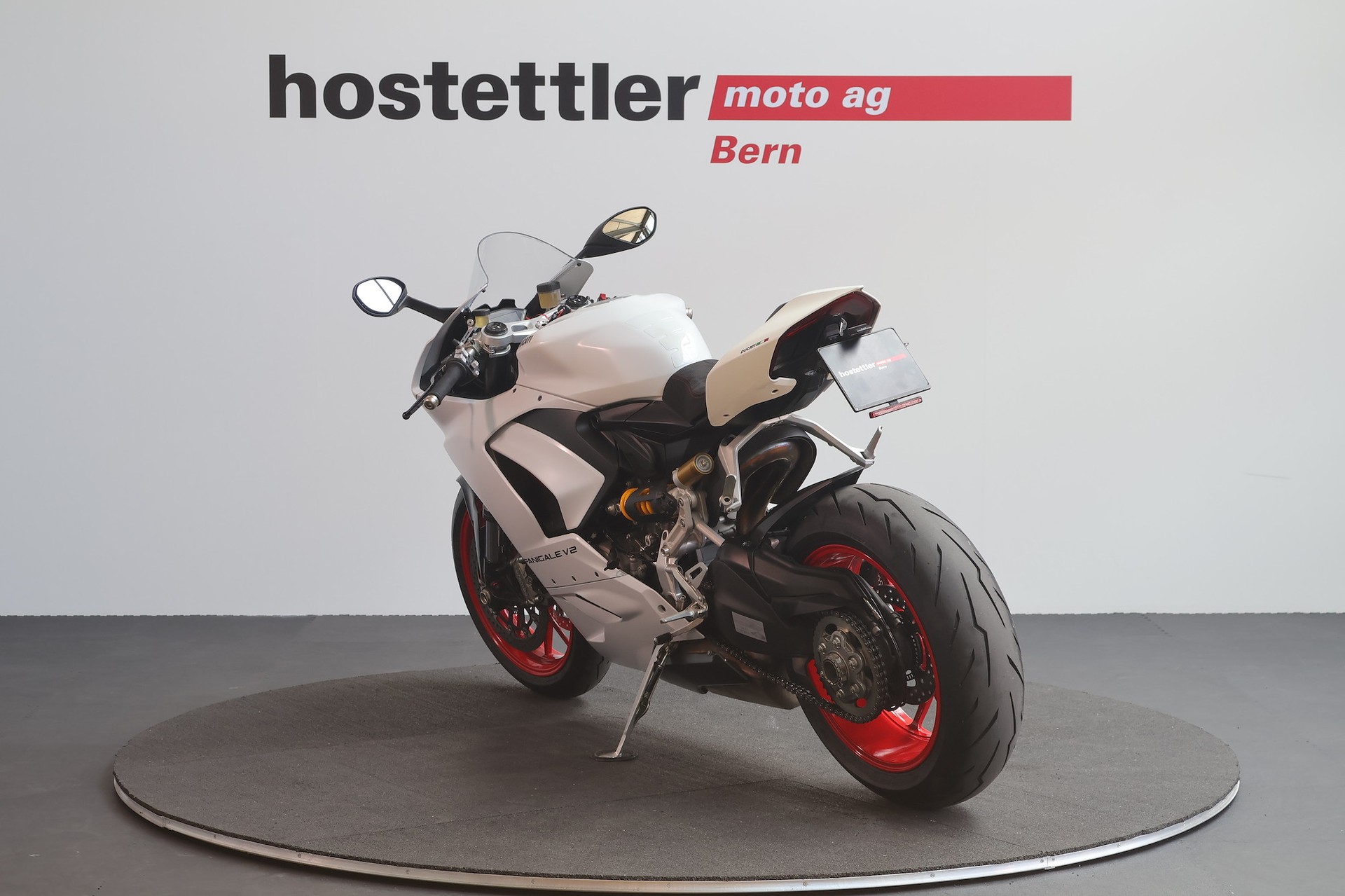 DUCATI Panigale V2-showroom-element-3
