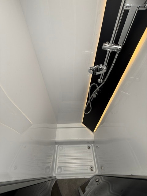 CHALLENGER 317 Cosy Edition-image-12