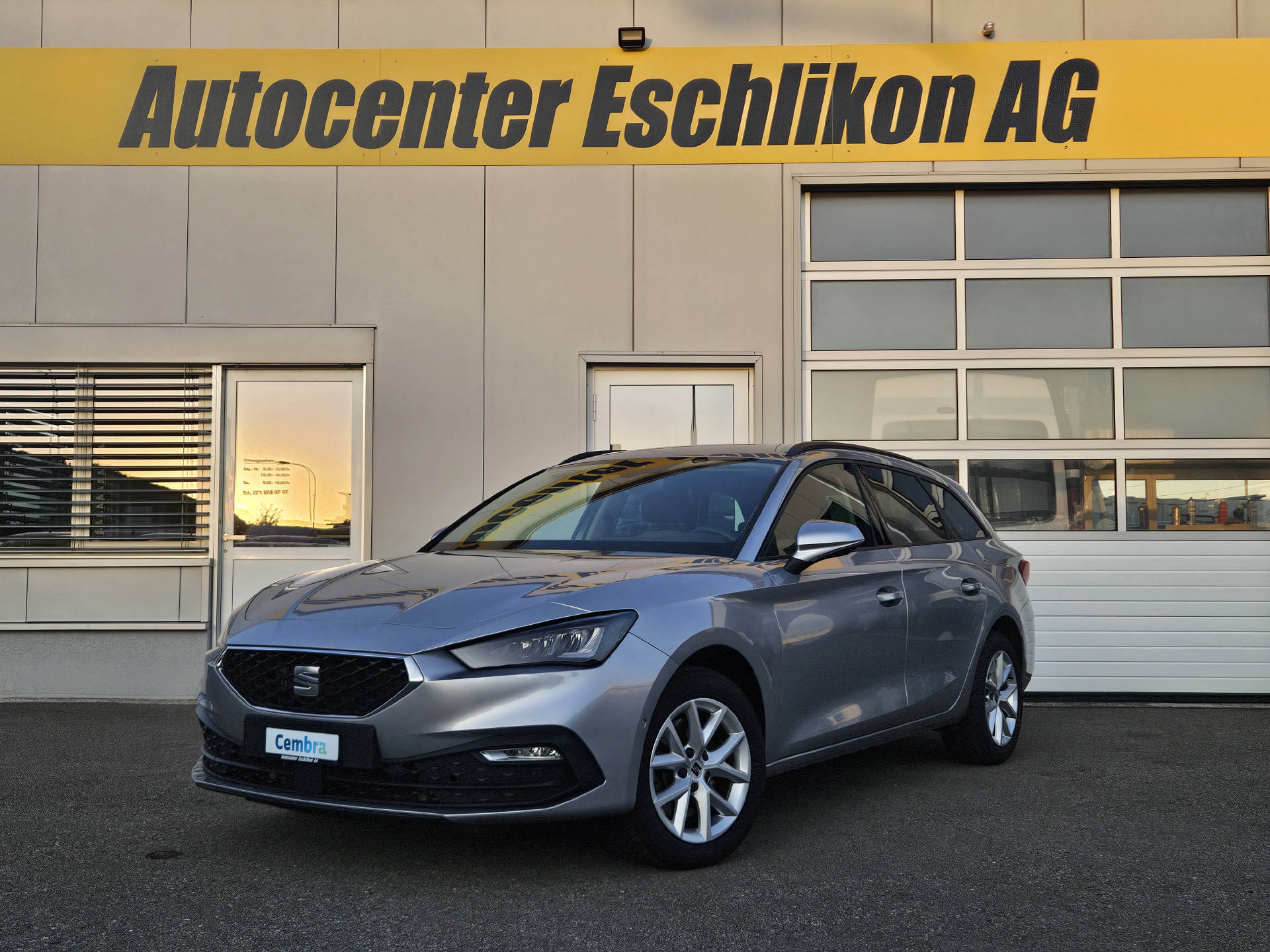 SEAT Leon ST 2.0 TDI Style DSG* Navi * Abstandsregeltempomat ACC *