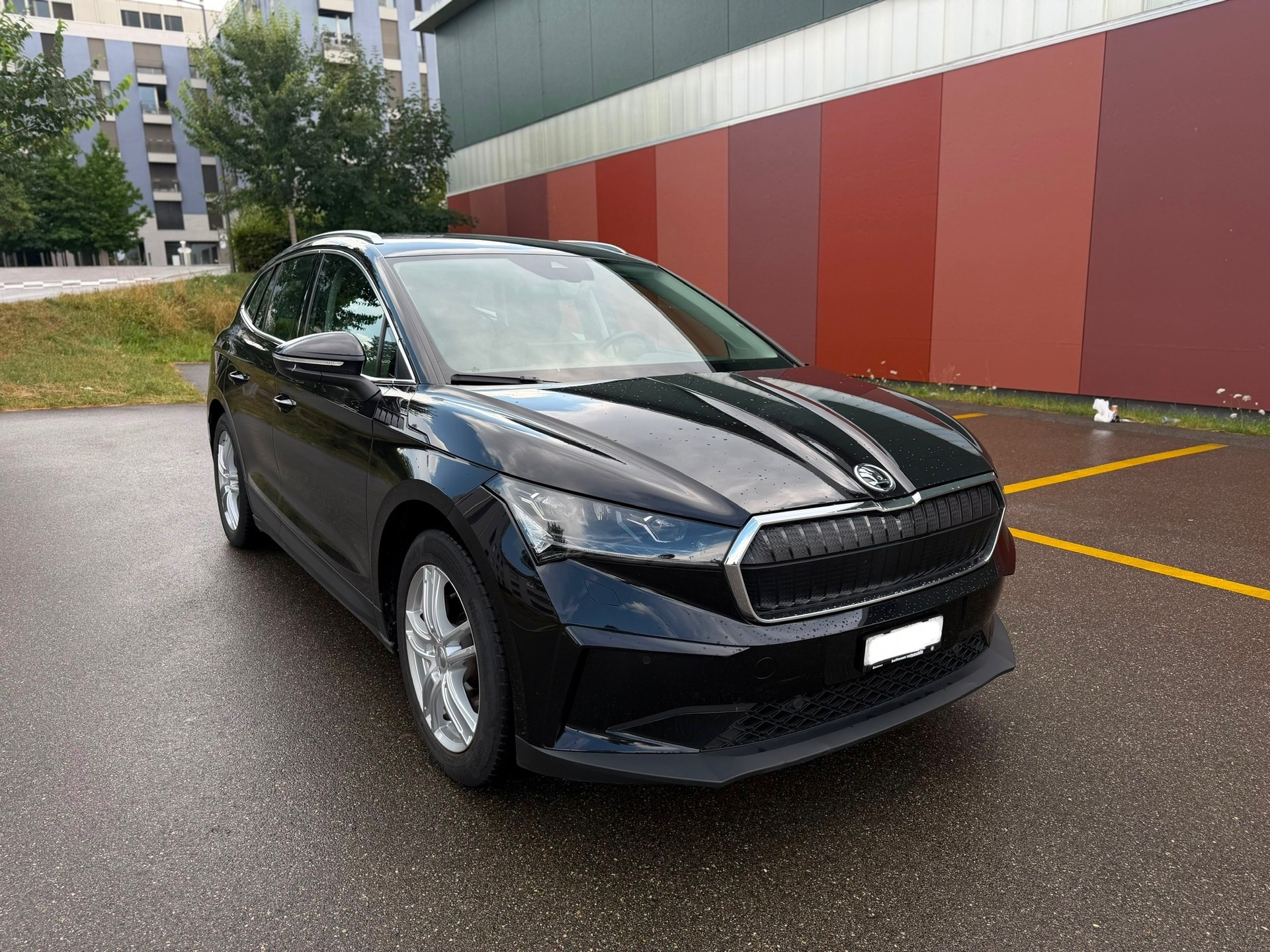 SKODA Enyaq iV 80-image-1