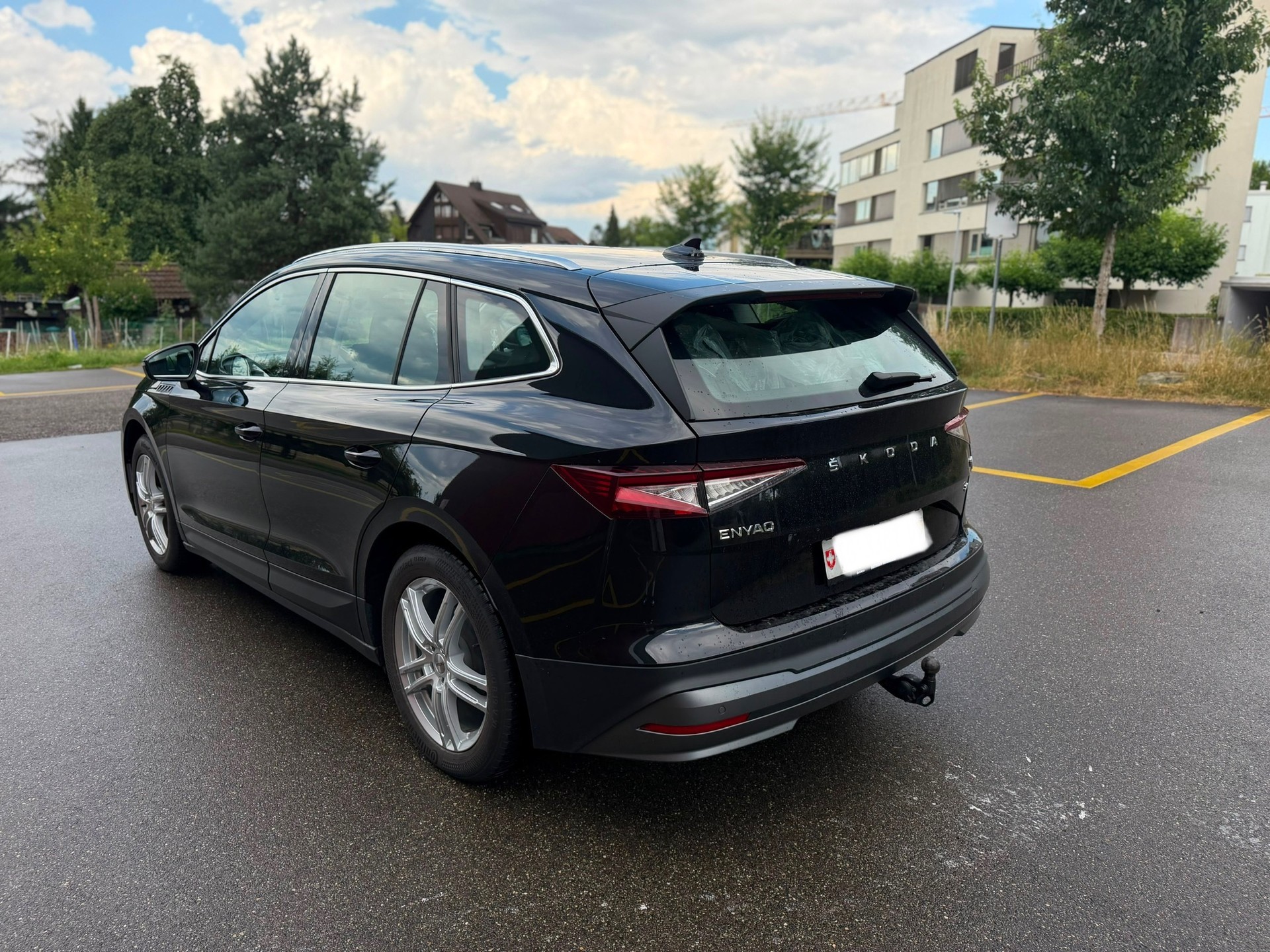 SKODA Enyaq iV 80-image-3