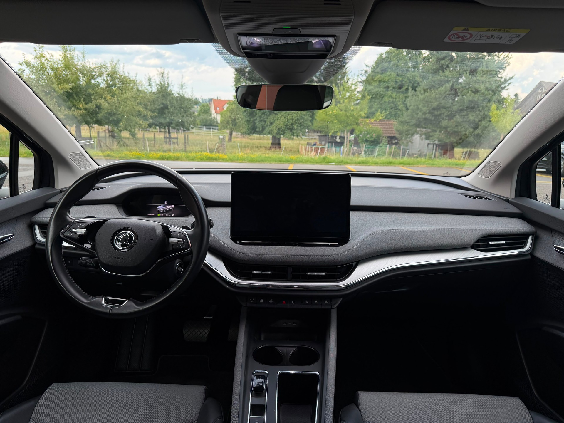 SKODA Enyaq iV 80-image-10