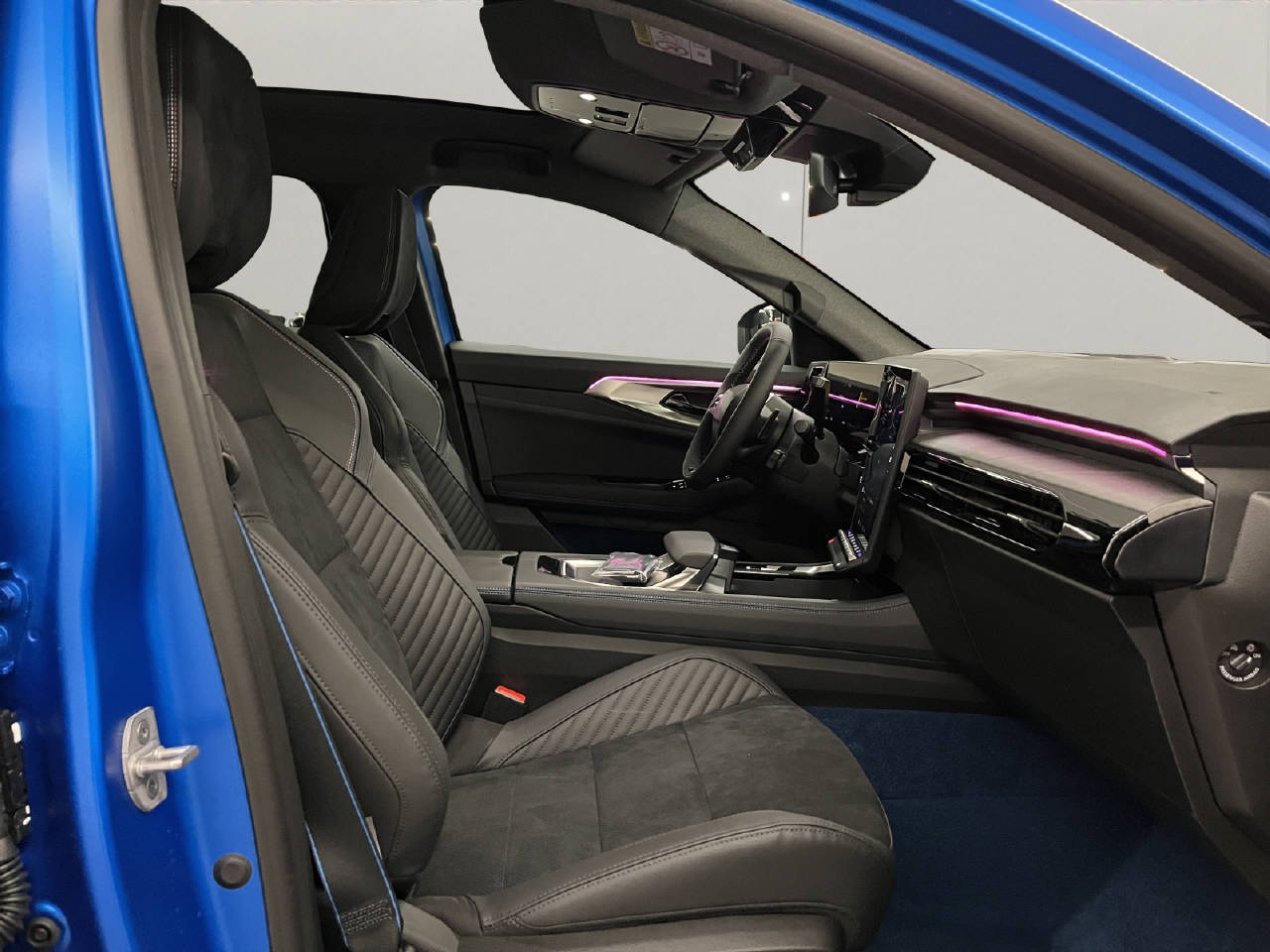 RENAULT Rafale 1.2 E-Tech Plug-in Atelier Alpine-image-10
