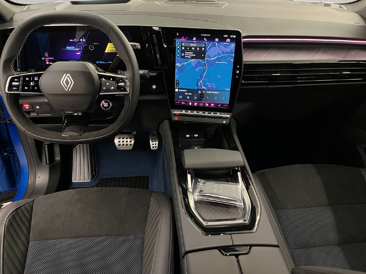 RENAULT Rafale 1.2 E-Tech Plug-in Atelier Alpine-image-5