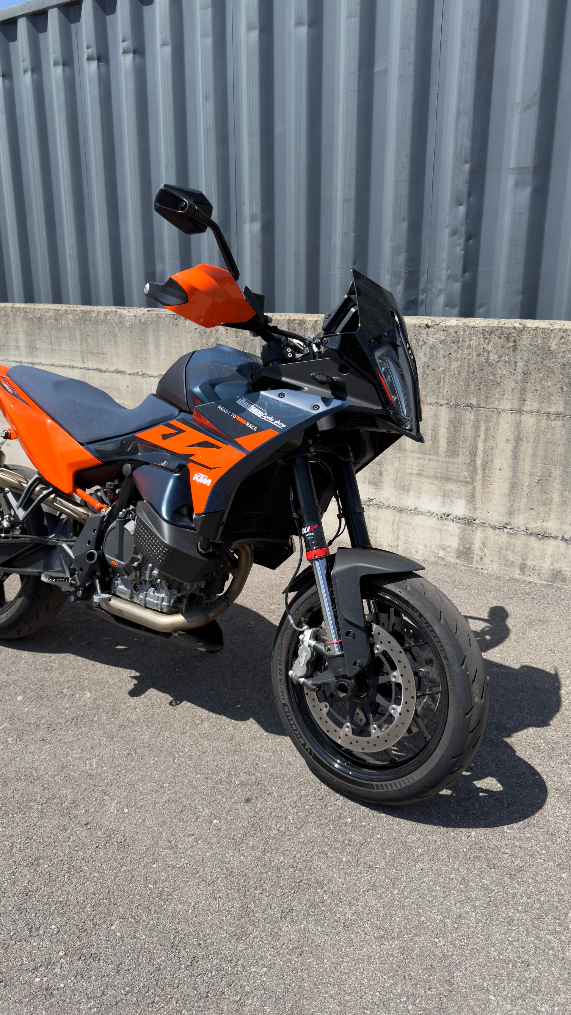 KTM 890 SMT-image-3