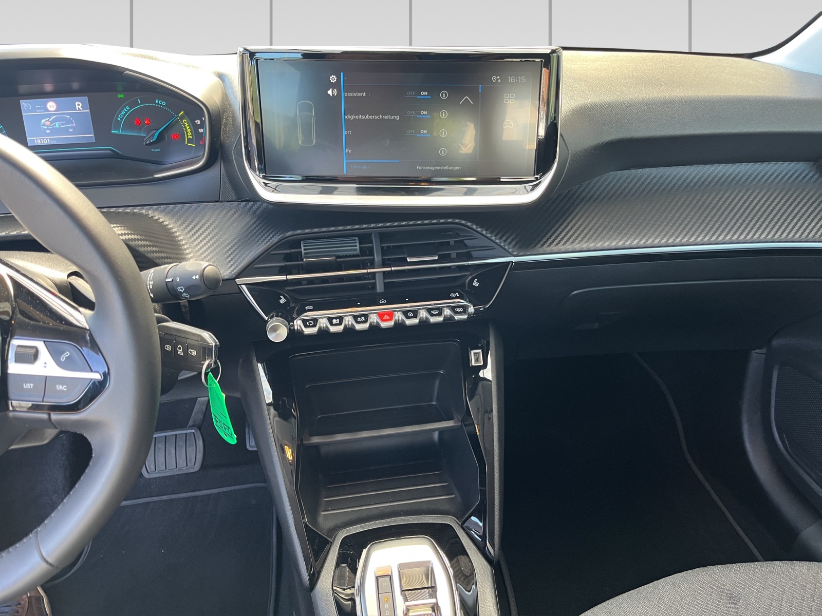 PEUGEOT 208 1.2 MHEV 110 Style-image-10