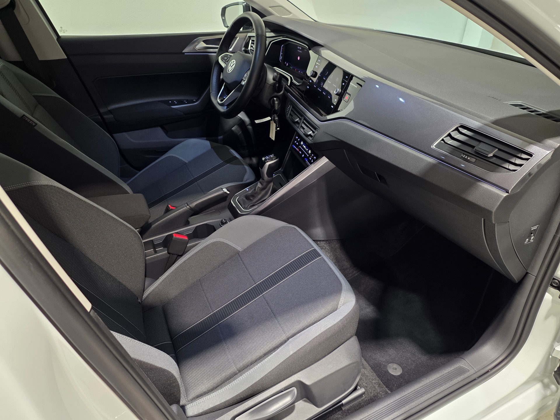VW Polo 1.0 TSI Style DSG-image-15