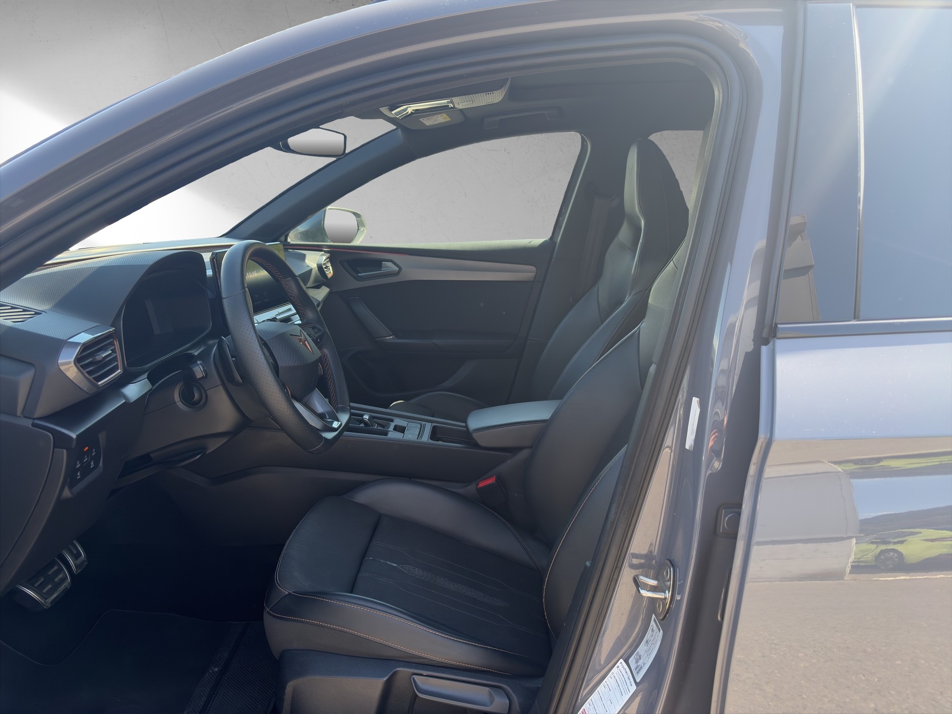 CUPRA LEON ST 1.4 e-HYBRID pHEV DSG-image-10