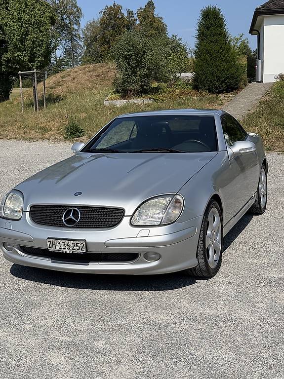 MERCEDES-BENZ SLK 230