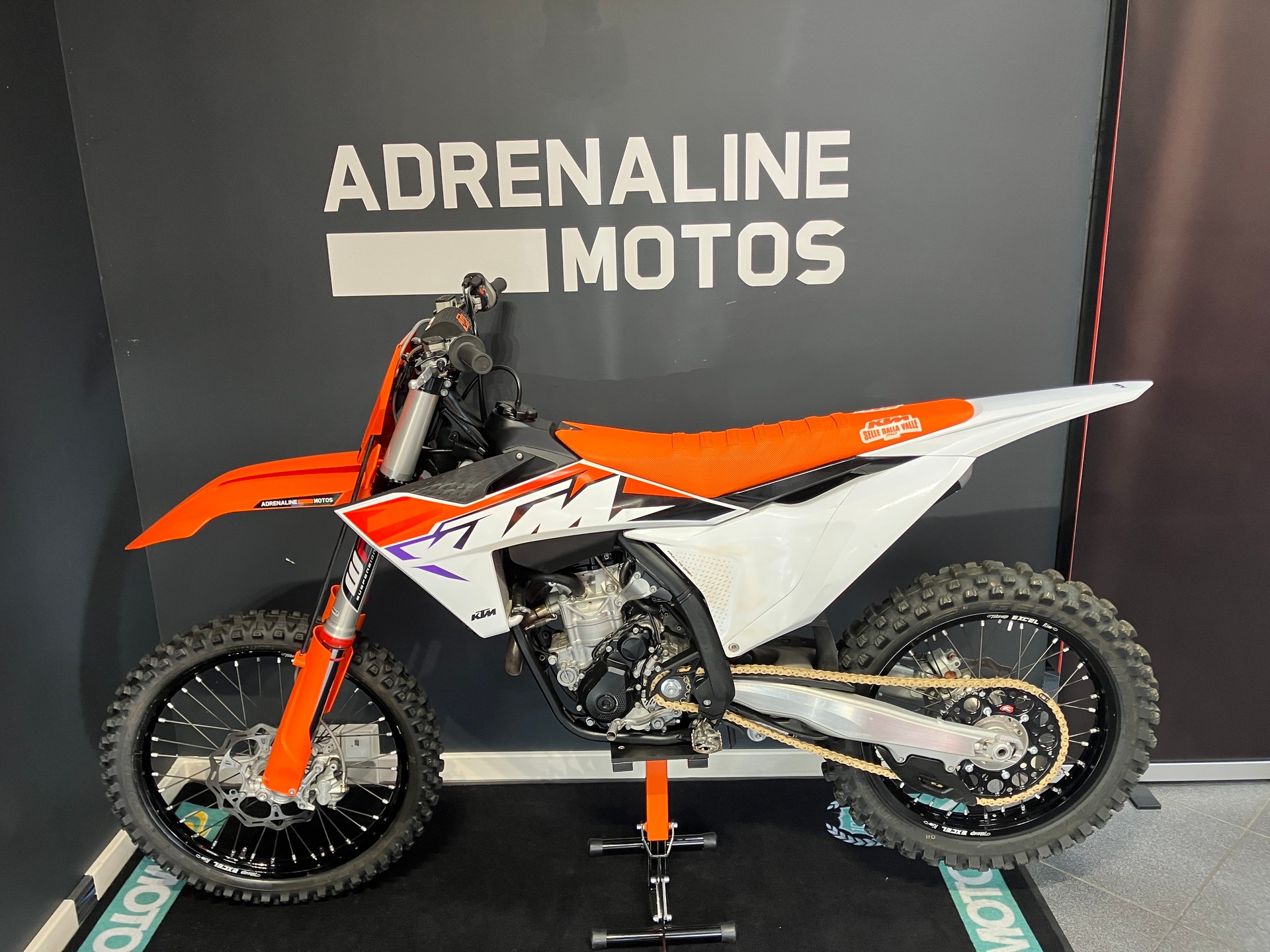KTM 350 SX-F 2023-showroom-element-3