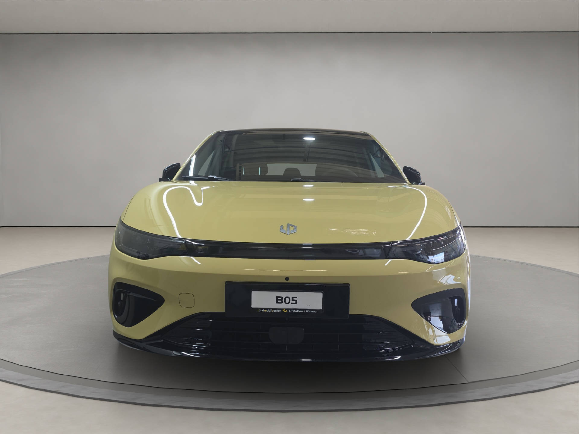 LEAPMOTOR B05 EV-image-4