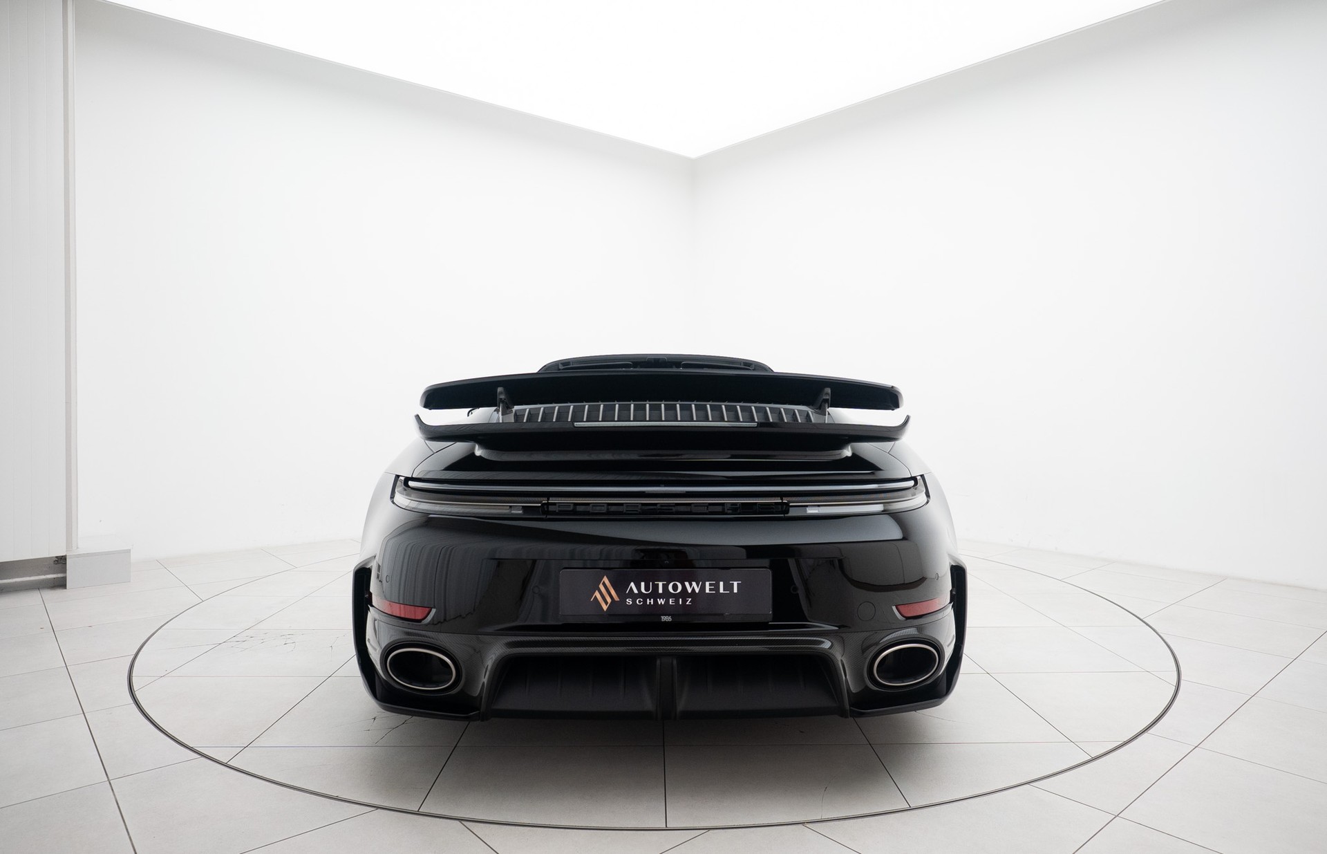PORSCHE 911 Turbo S Cabriolet Vossen-image-4