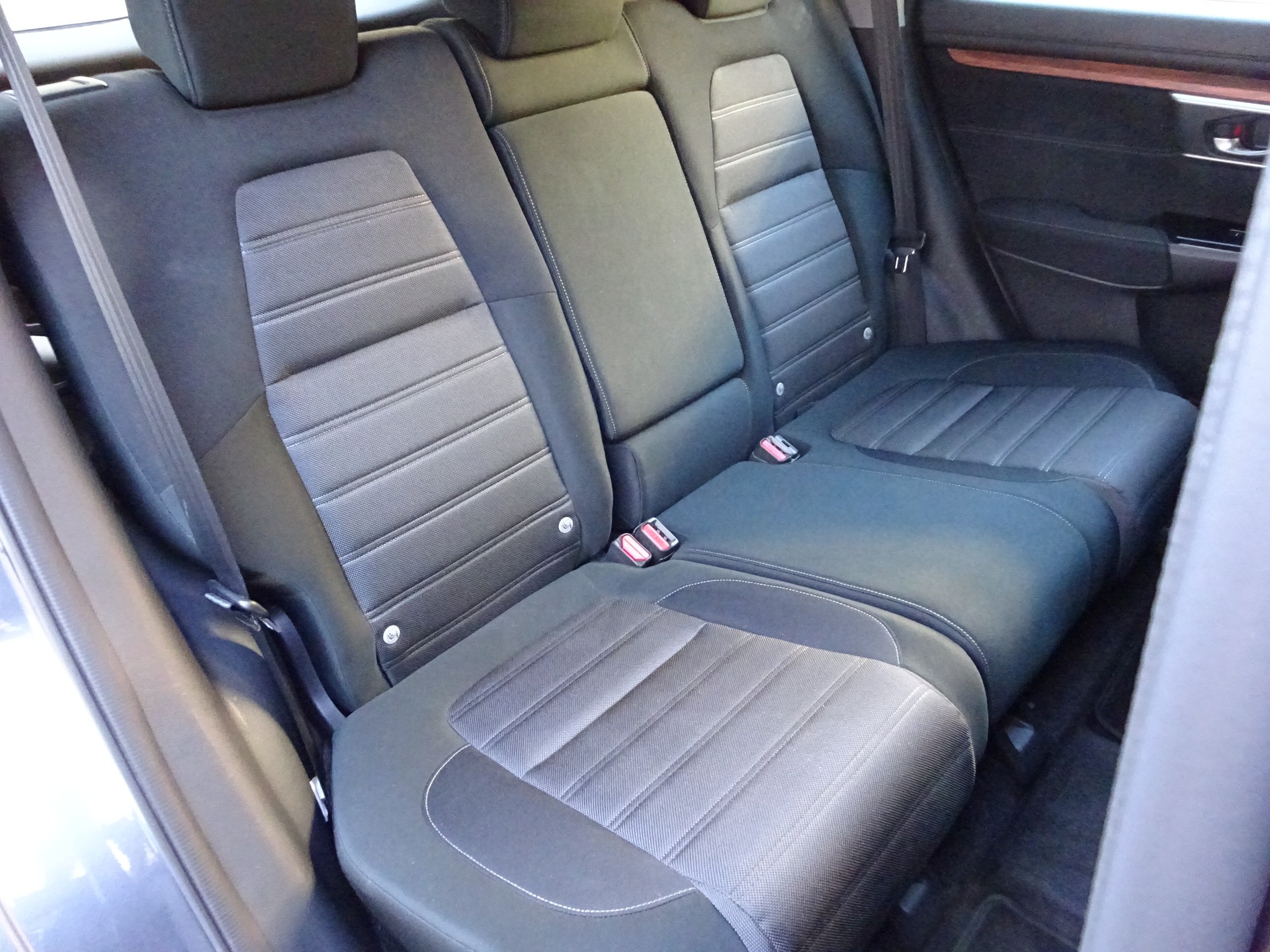 HONDA CR-V 1.5 i-VTEC Elegance 4WD Automatic-image-15