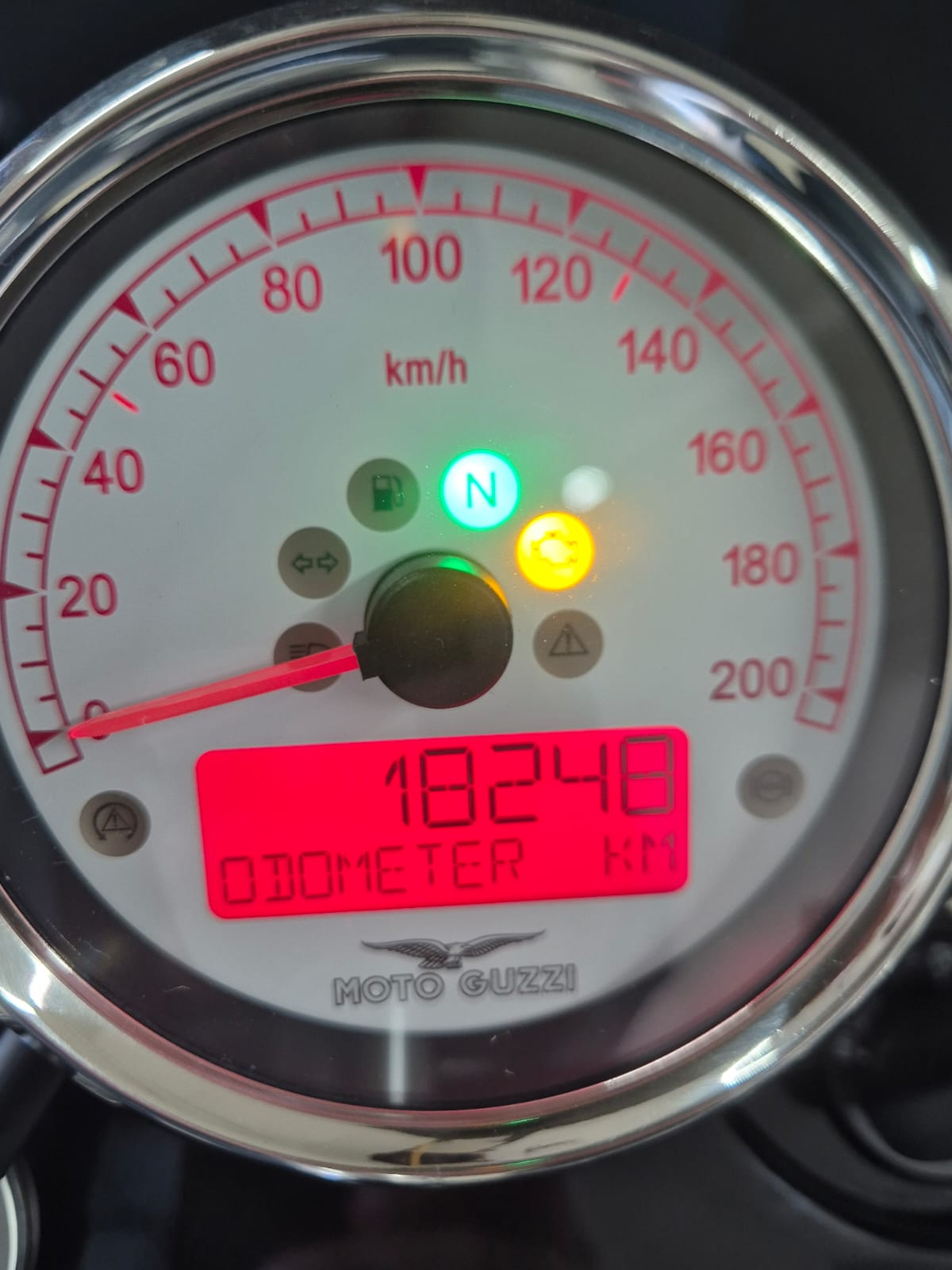 MOTO GUZZI V9 Bobber 850 ABS-image-8