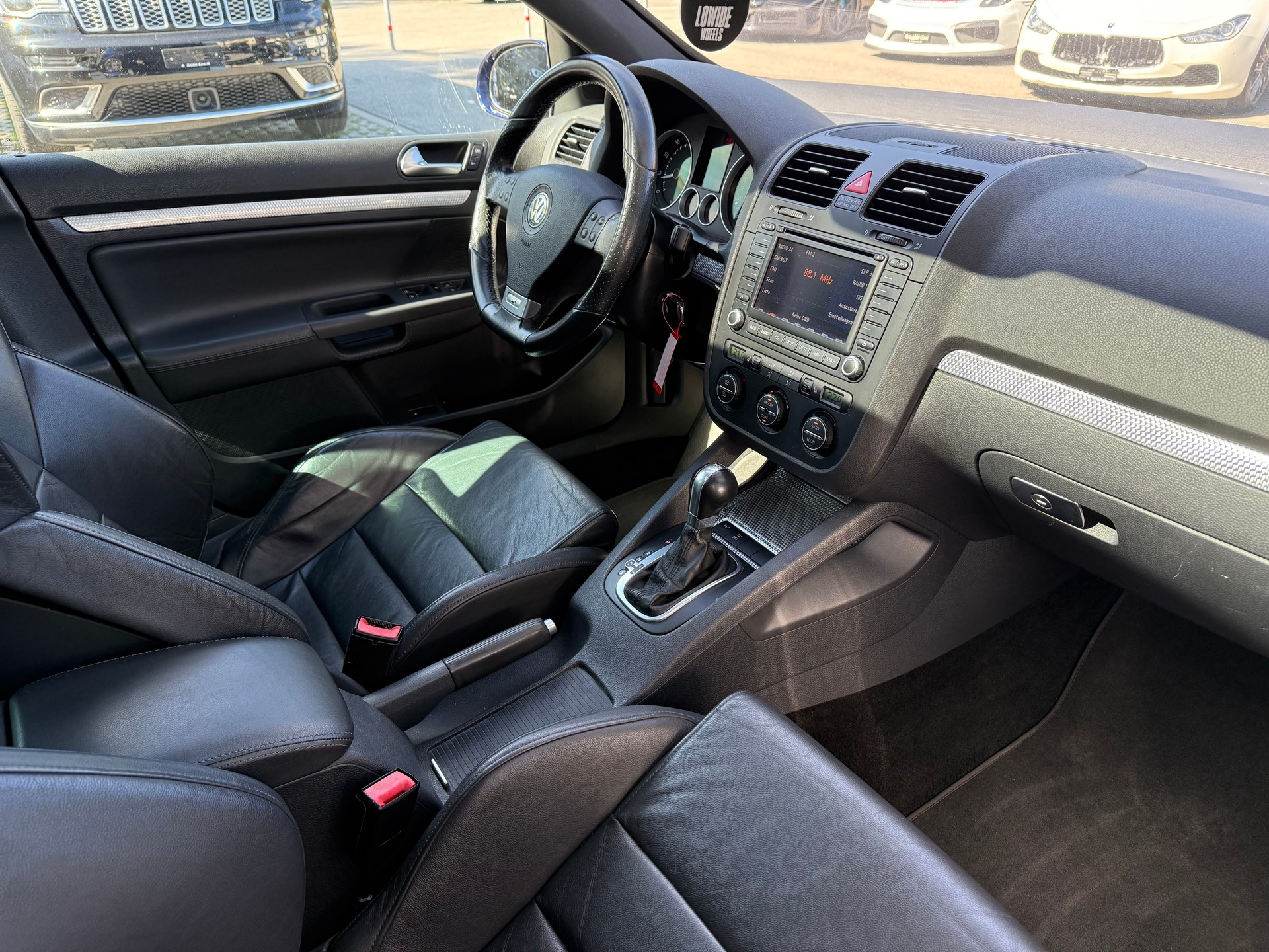 VW Golf R32 4Motion-image-9