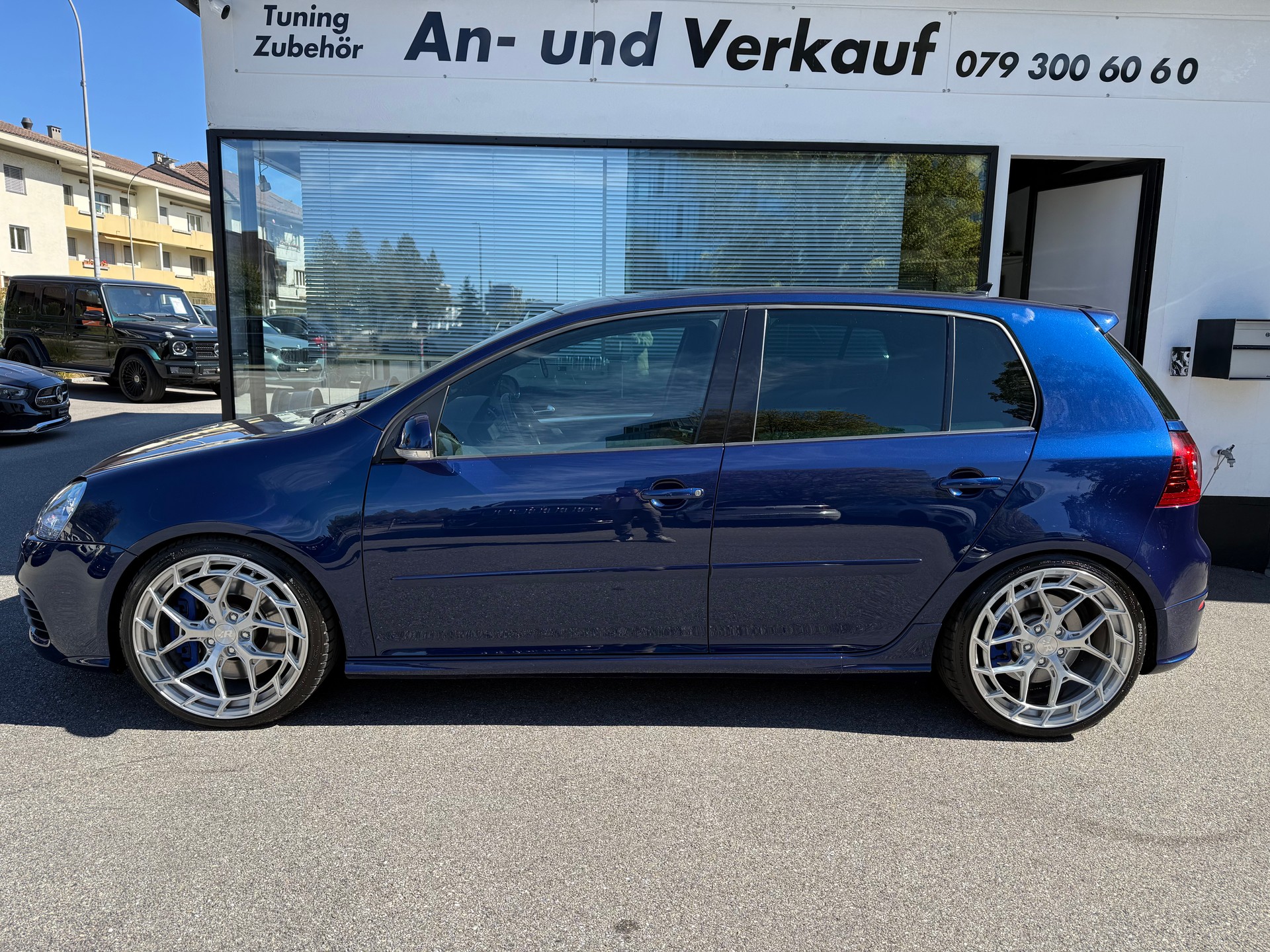 VW Golf R32 4Motion-showroom-element-2