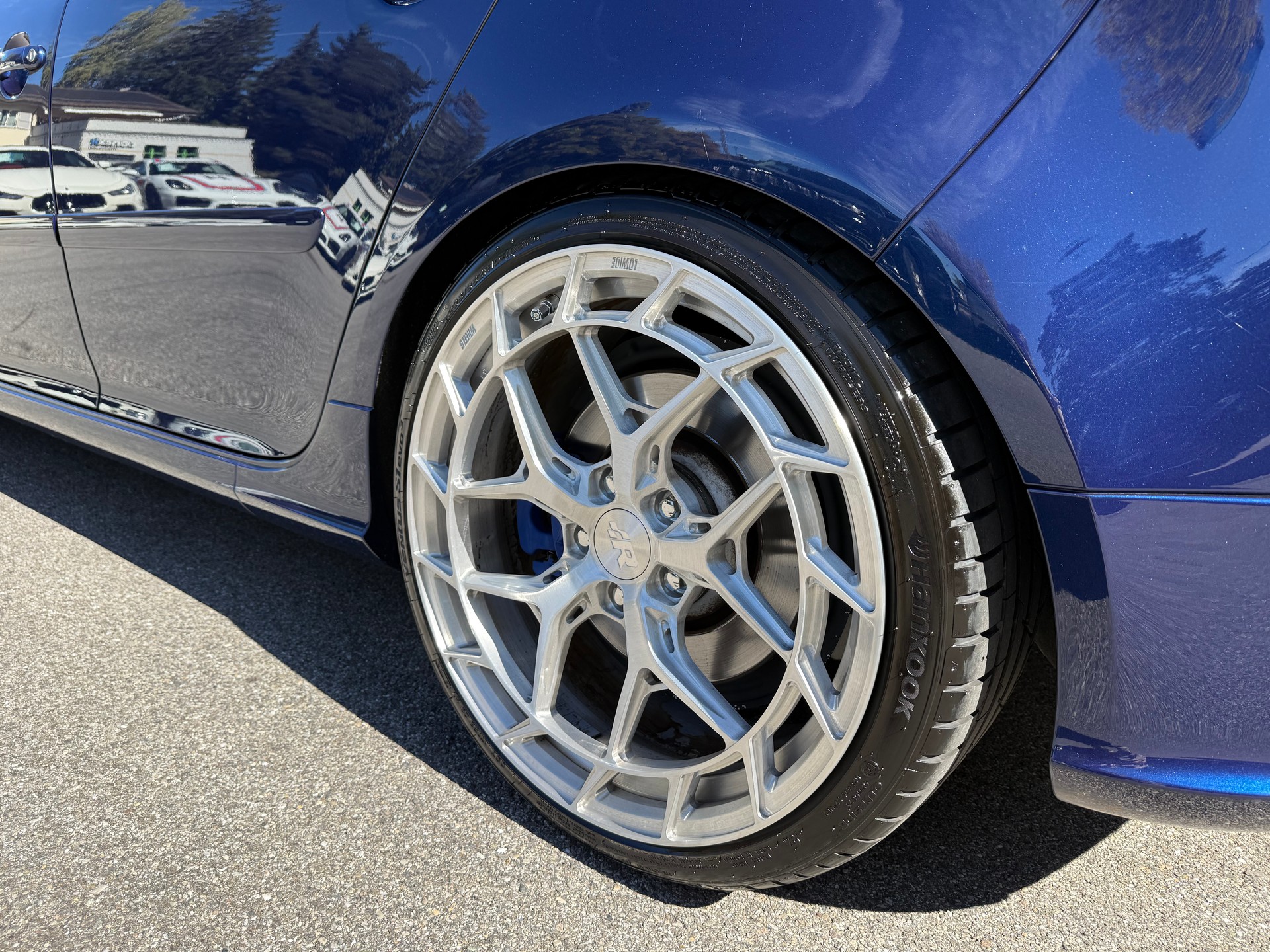 VW Golf R32 4Motion-image-5