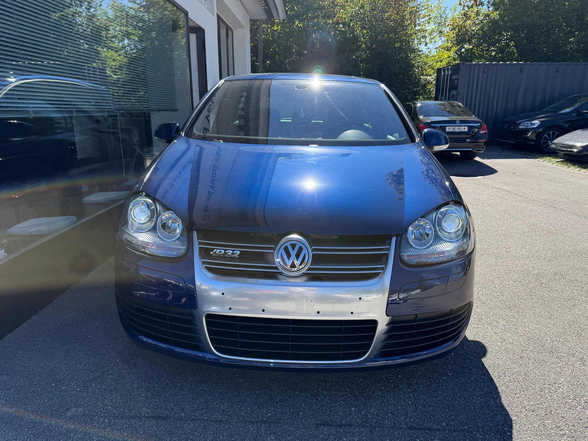 VW Golf R32 4Motion-showroom-element-1