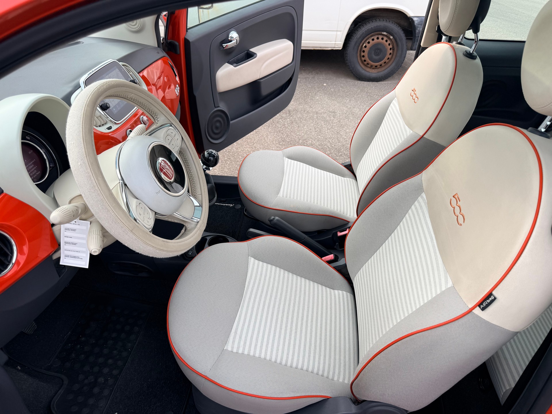 FIAT 500C 0.9 Twinair Anniversario-image-11