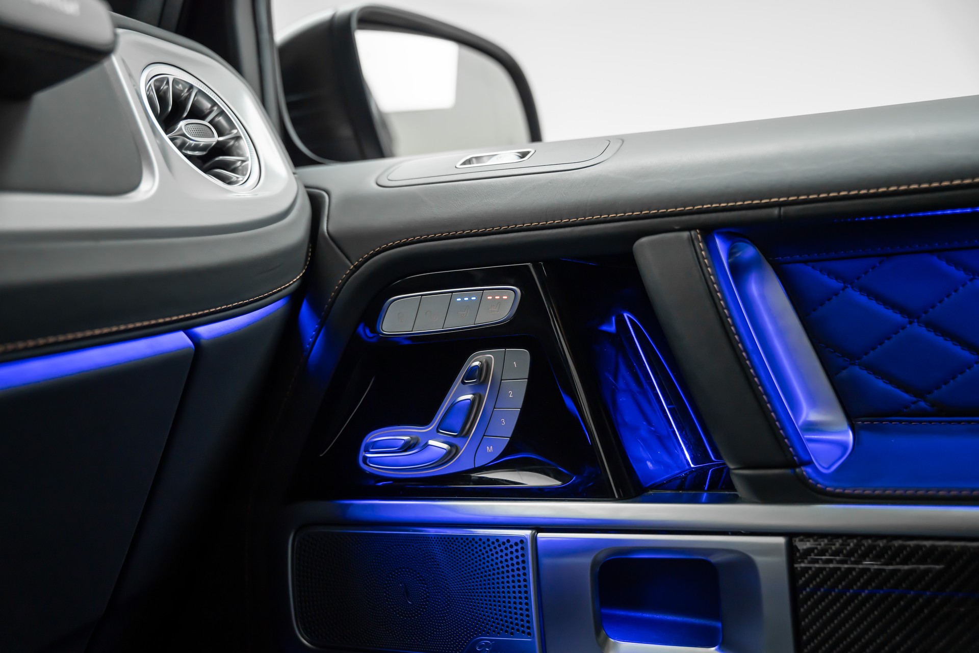 MERCEDES-BENZ G 63 AMG Speedshift Plus G-Tronic-image-24