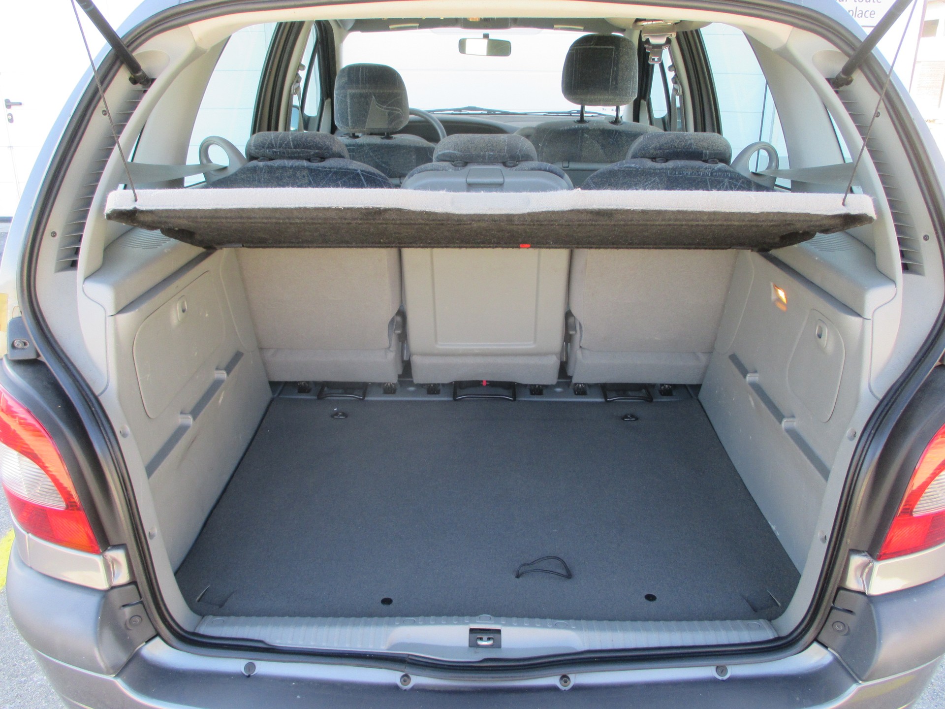 RENAULT Scénic 2.0 16V Expression-image-7