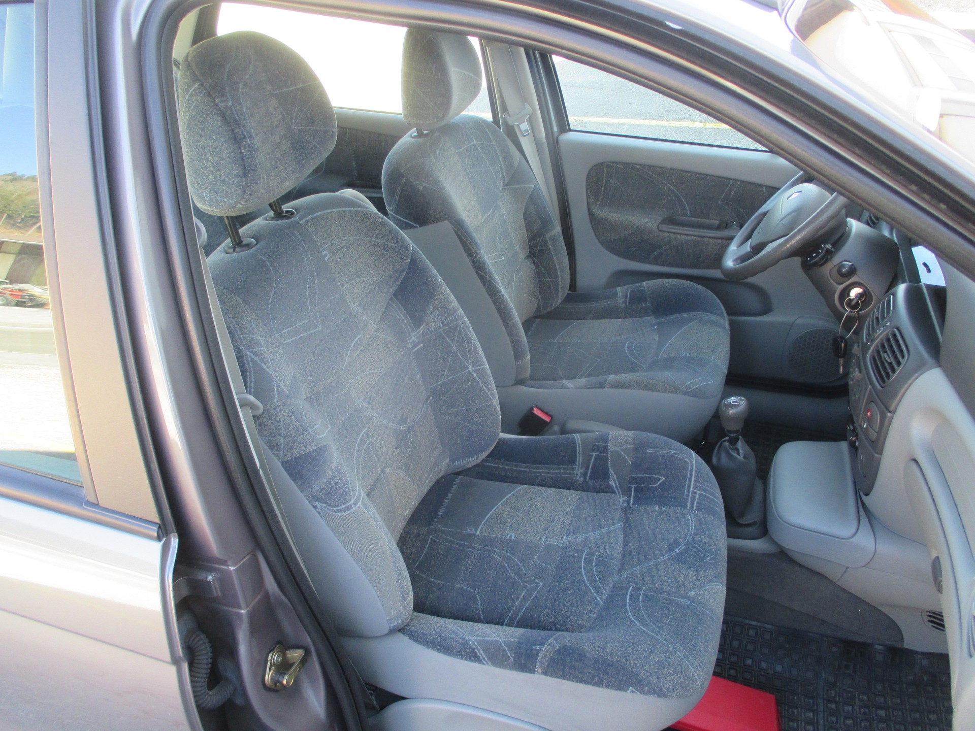 RENAULT Scénic 2.0 16V Expression-image-5
