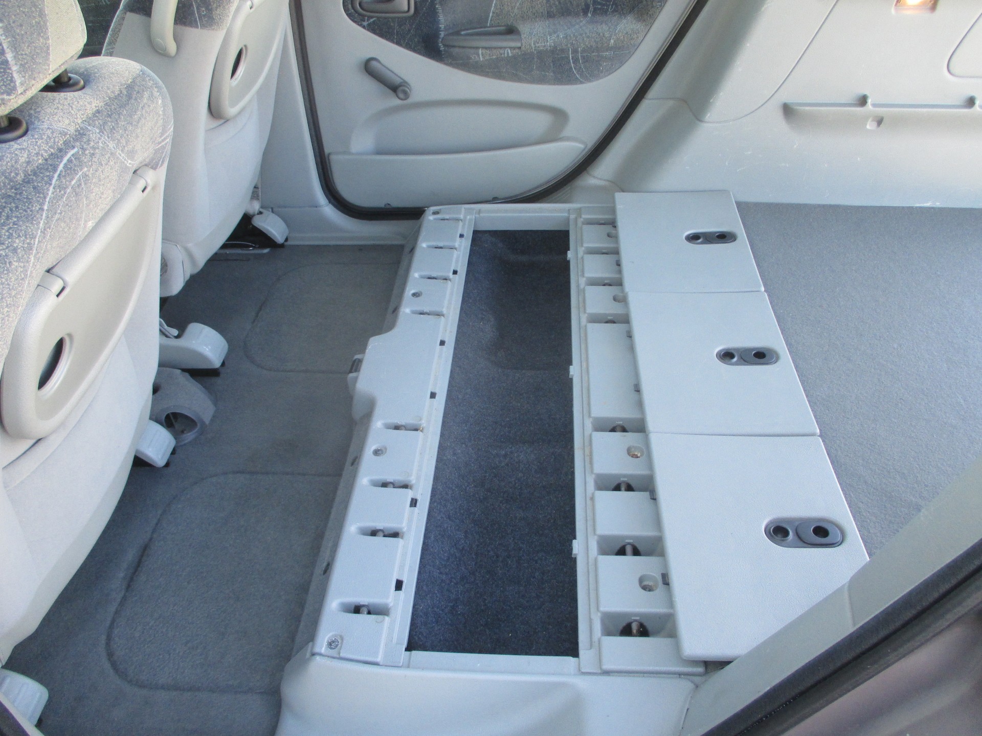 RENAULT Scénic 2.0 16V Expression-image-10