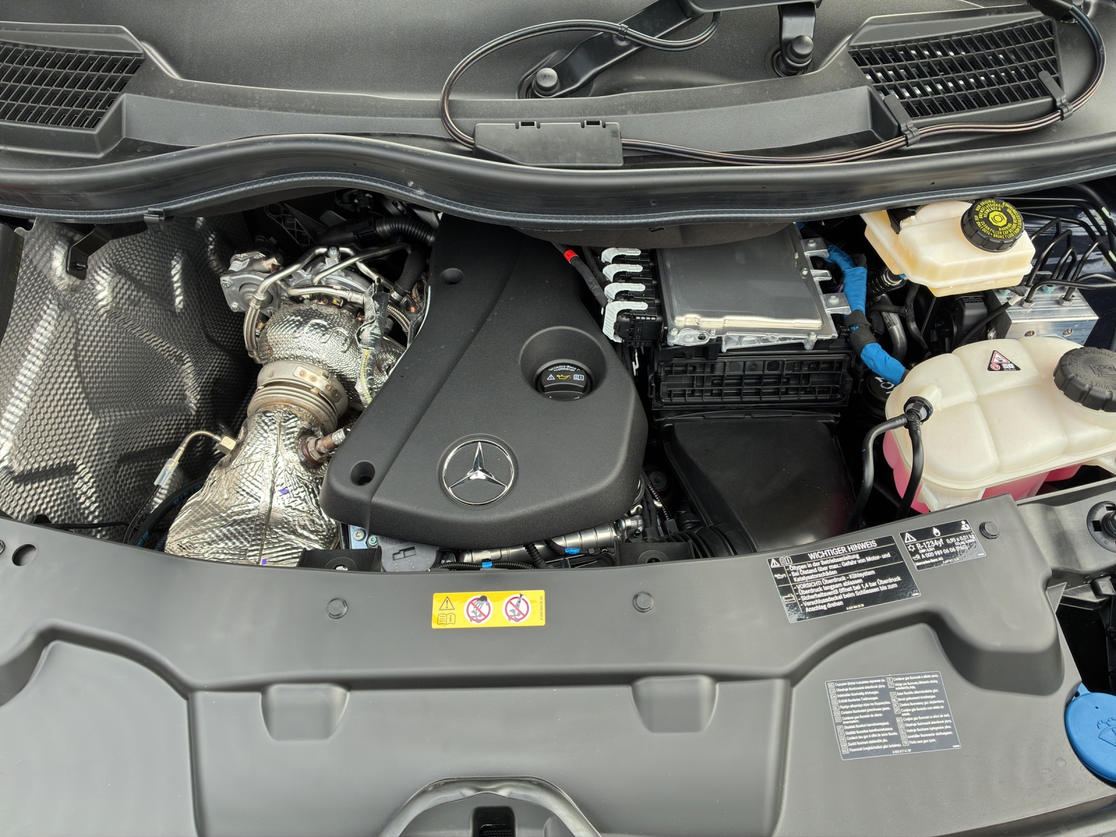 MERCEDES-BENZ Vito 116 CDI Lang Tourer 9G-Tronic 4M Select-image-11