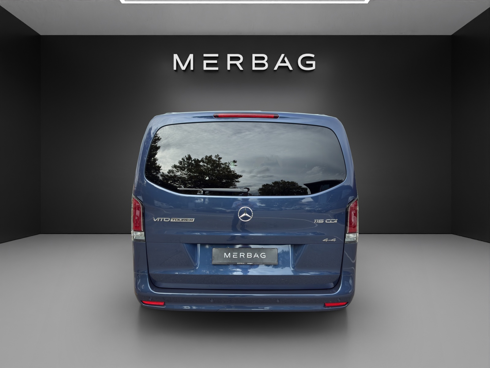 MERCEDES-BENZ Vito 116 CDI Lang Tourer 9G-Tronic 4M Select-image-4