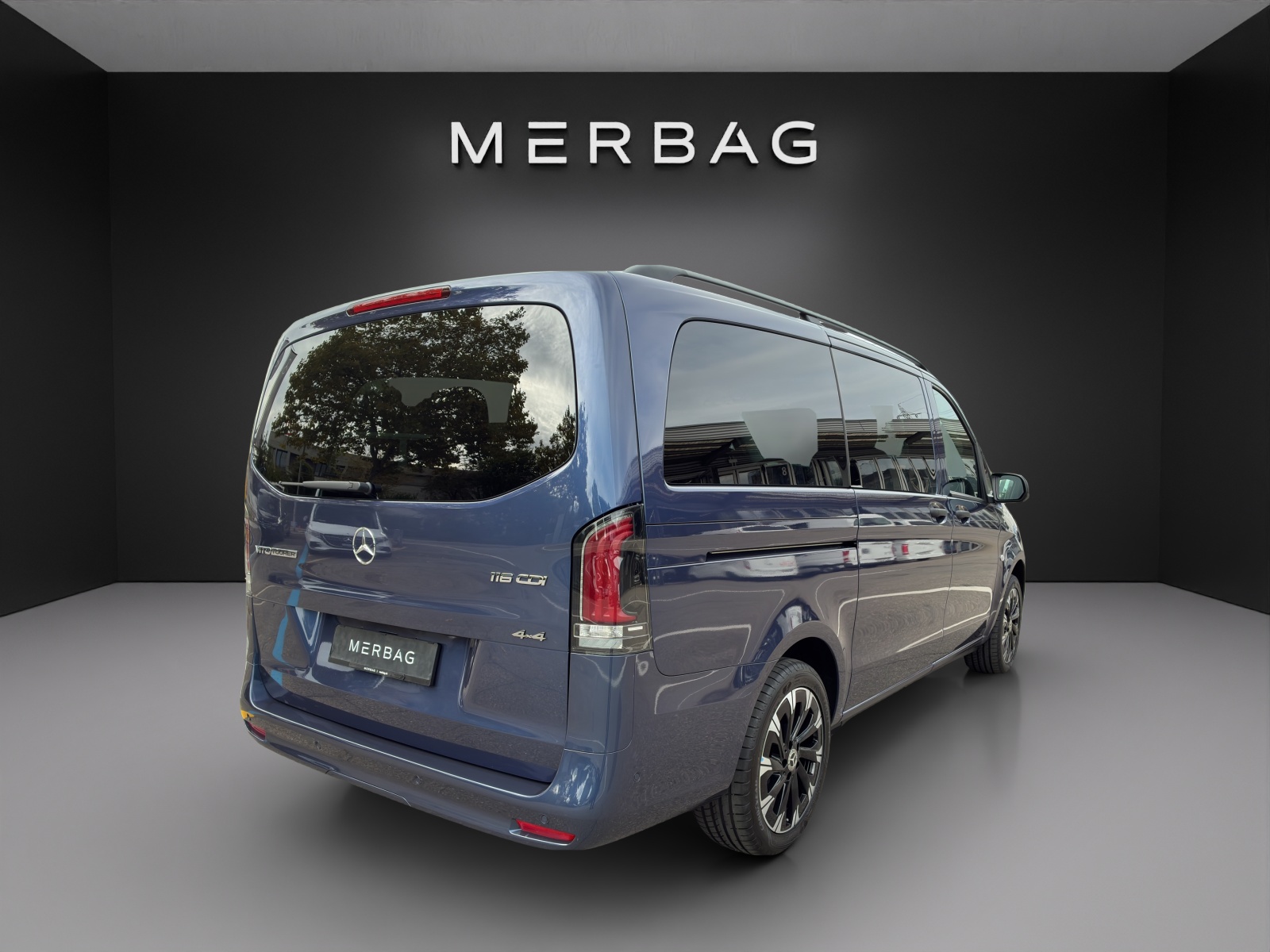 MERCEDES-BENZ Vito 116 CDI Lang Tourer 9G-Tronic 4M Select-image-6