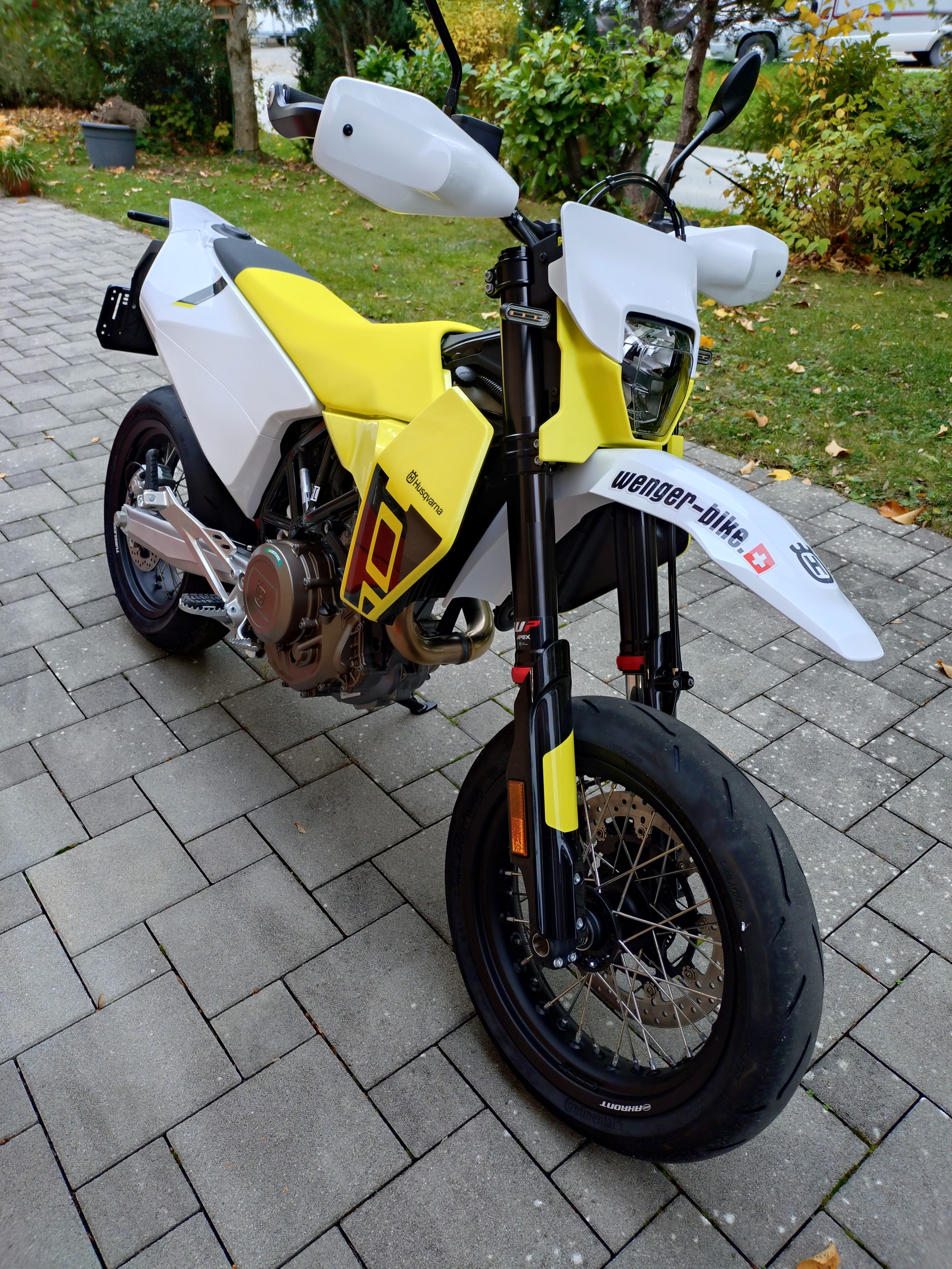 HUSQVARNA 701 Supermoto (2026)-image-3