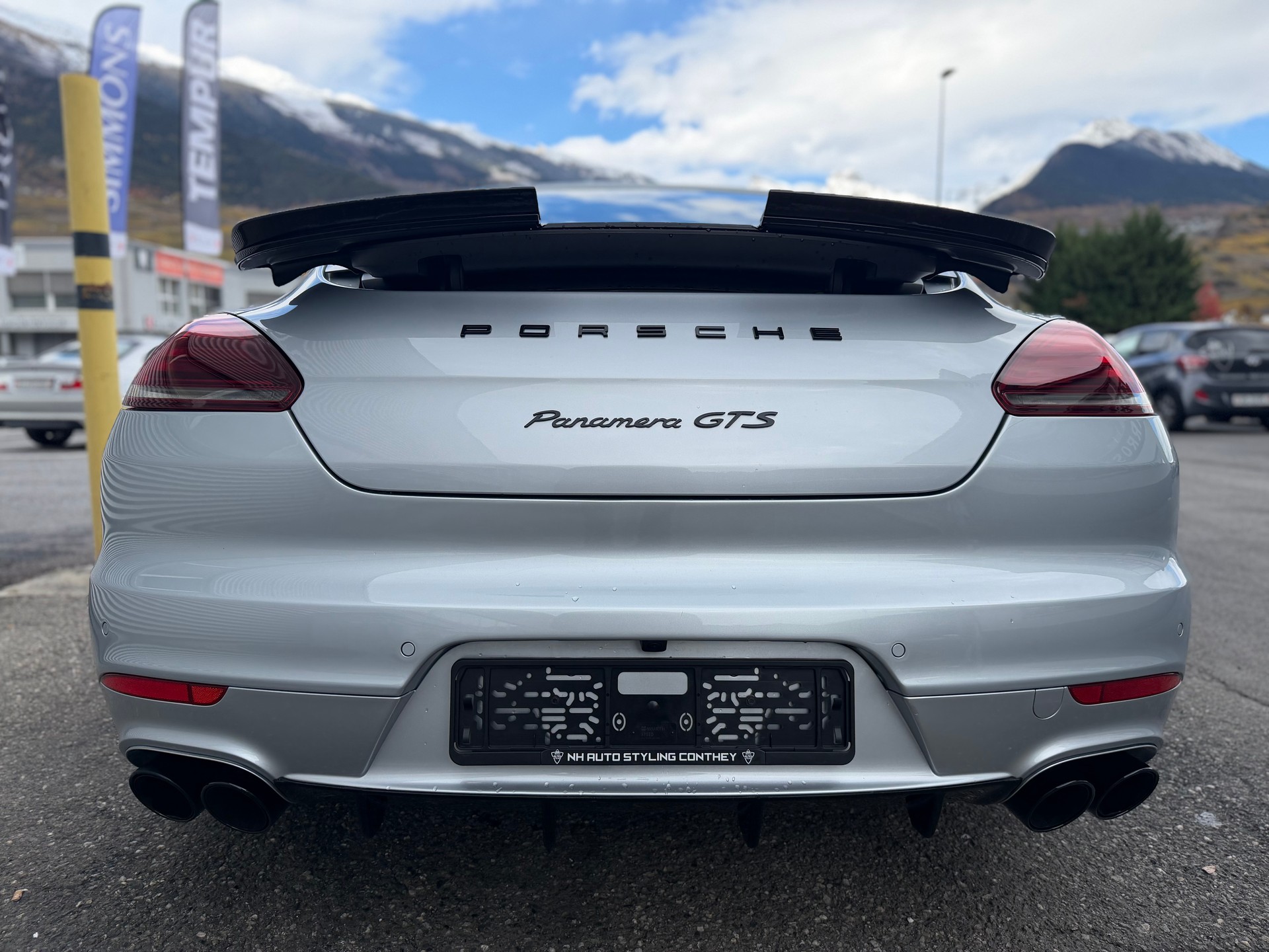 PORSCHE Panamera GTS 4.8 PDK-image-4