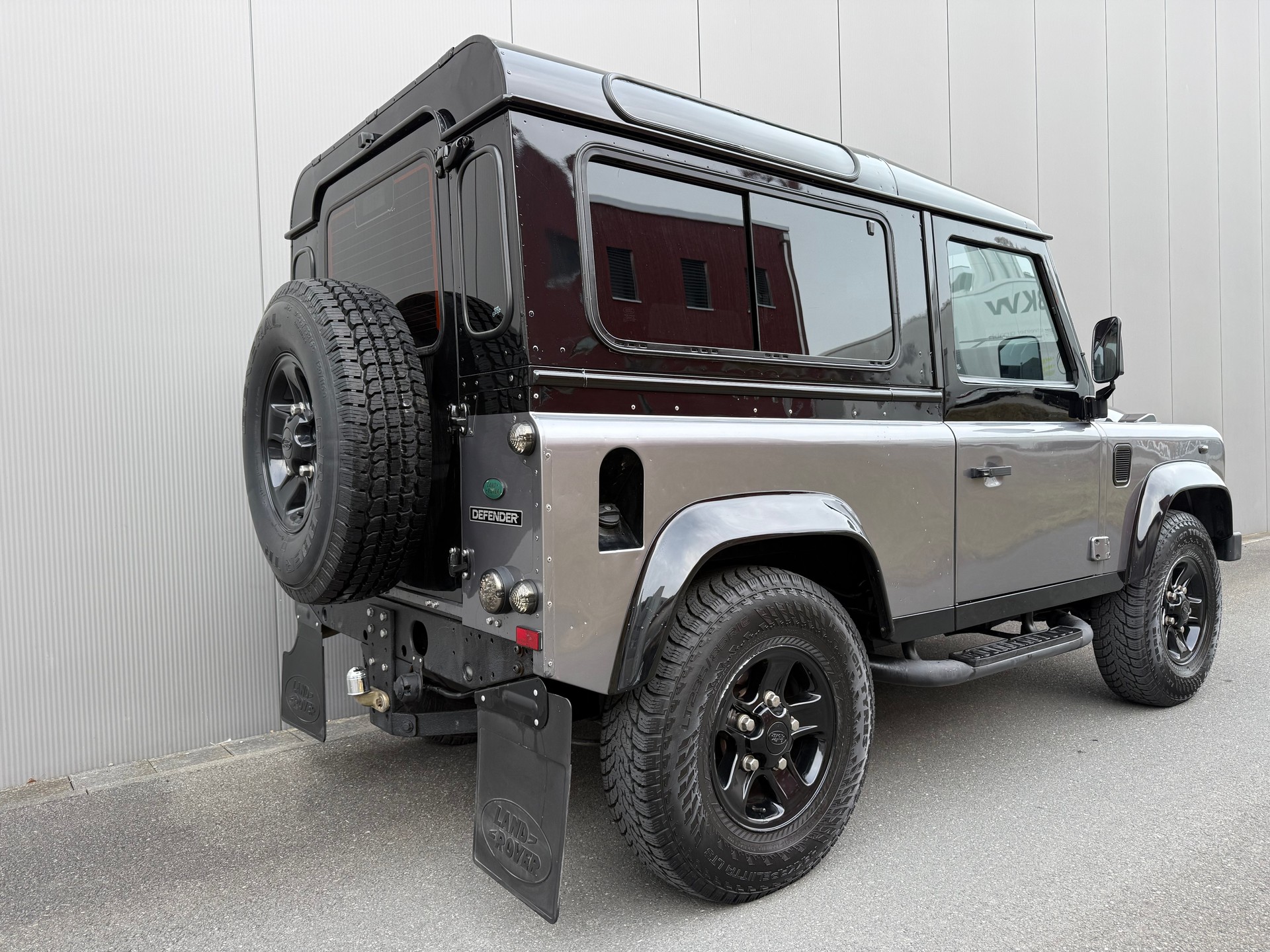 LAND ROVER Defender 90 TD4-image-5