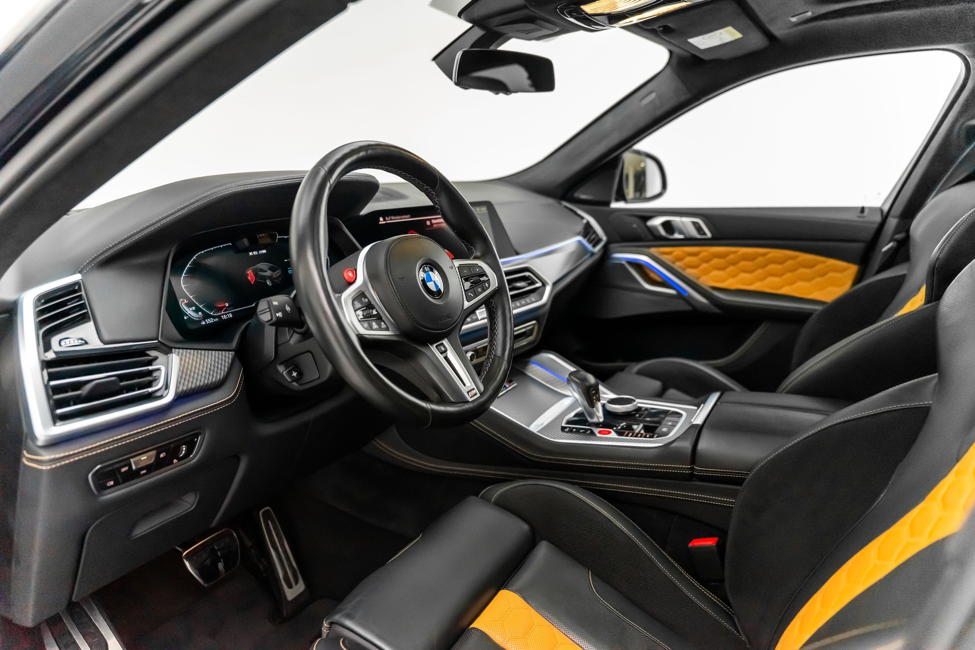 BMW X6M Steptronic M Competition-image-24