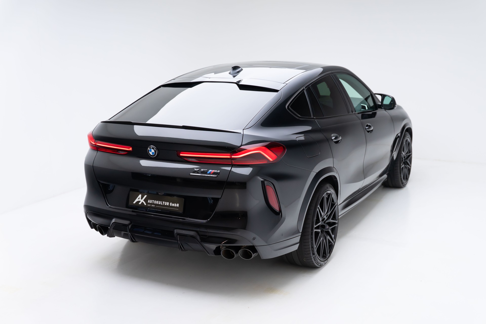 BMW X6M Steptronic M Competition-image-16