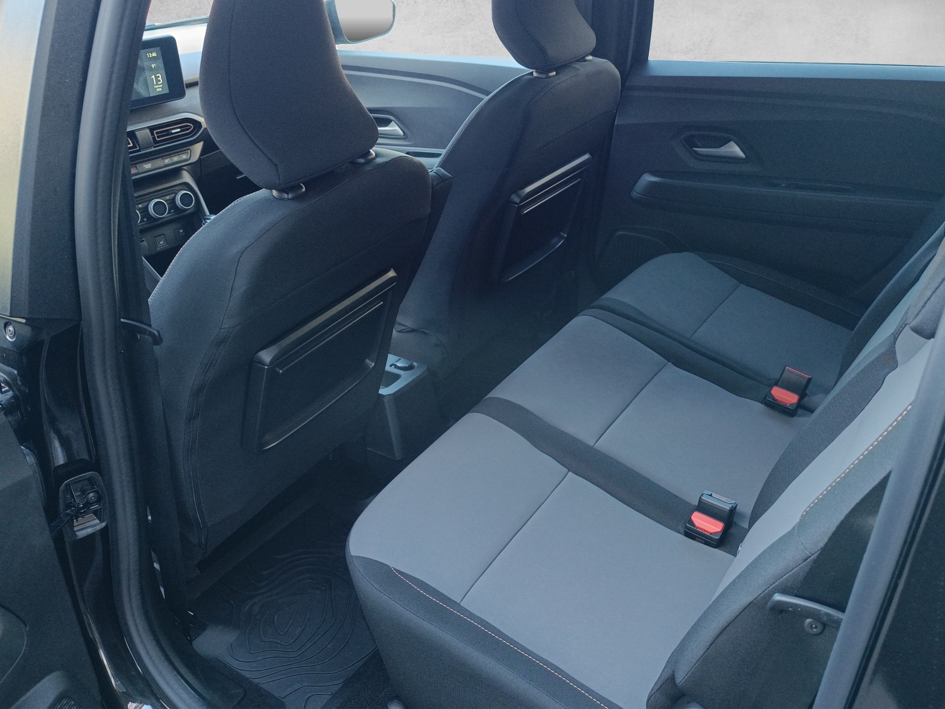 DACIA Jogger TCe 110 Extreme-image-14