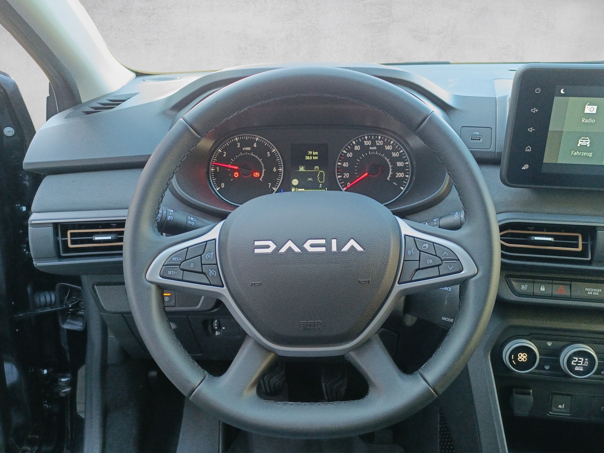 DACIA Jogger TCe 110 Extreme-image-12